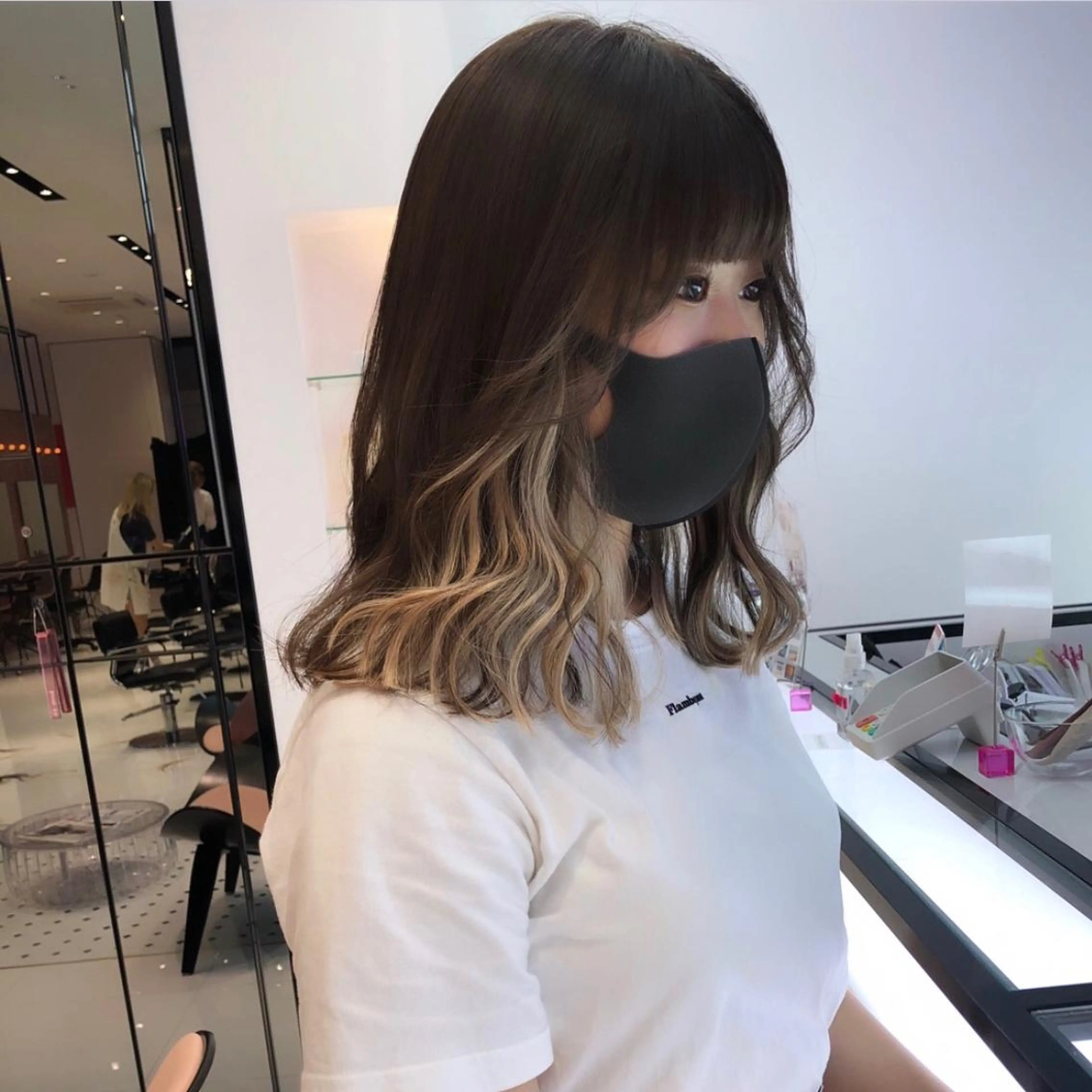 ミディアム カラー ブリーチ インナーカラー エクステ エクステ keen吉祥寺所属・相川 愛実のヘアスタイル