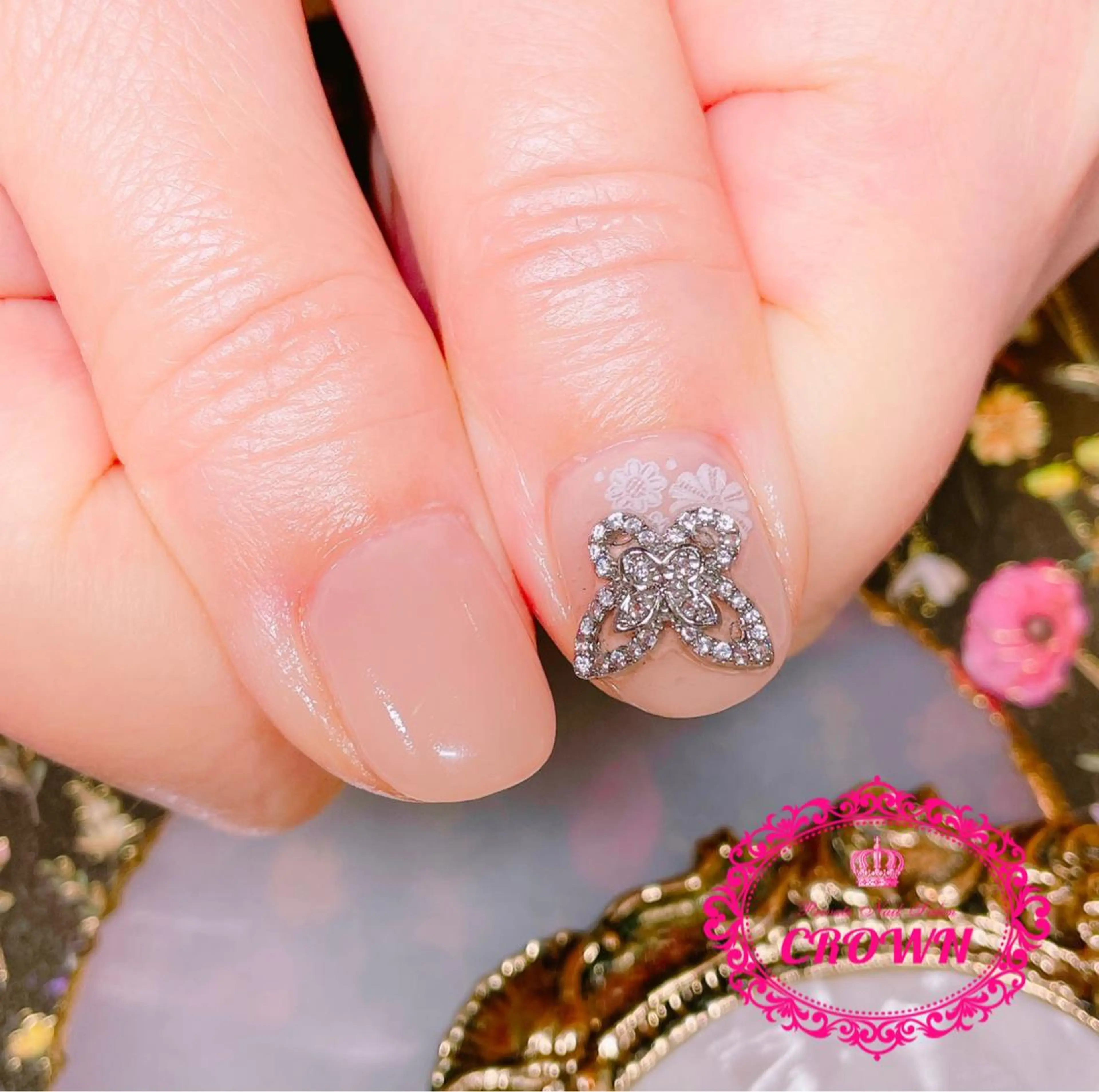 ネイル CROWN プライベートサロンのネイルデザイン