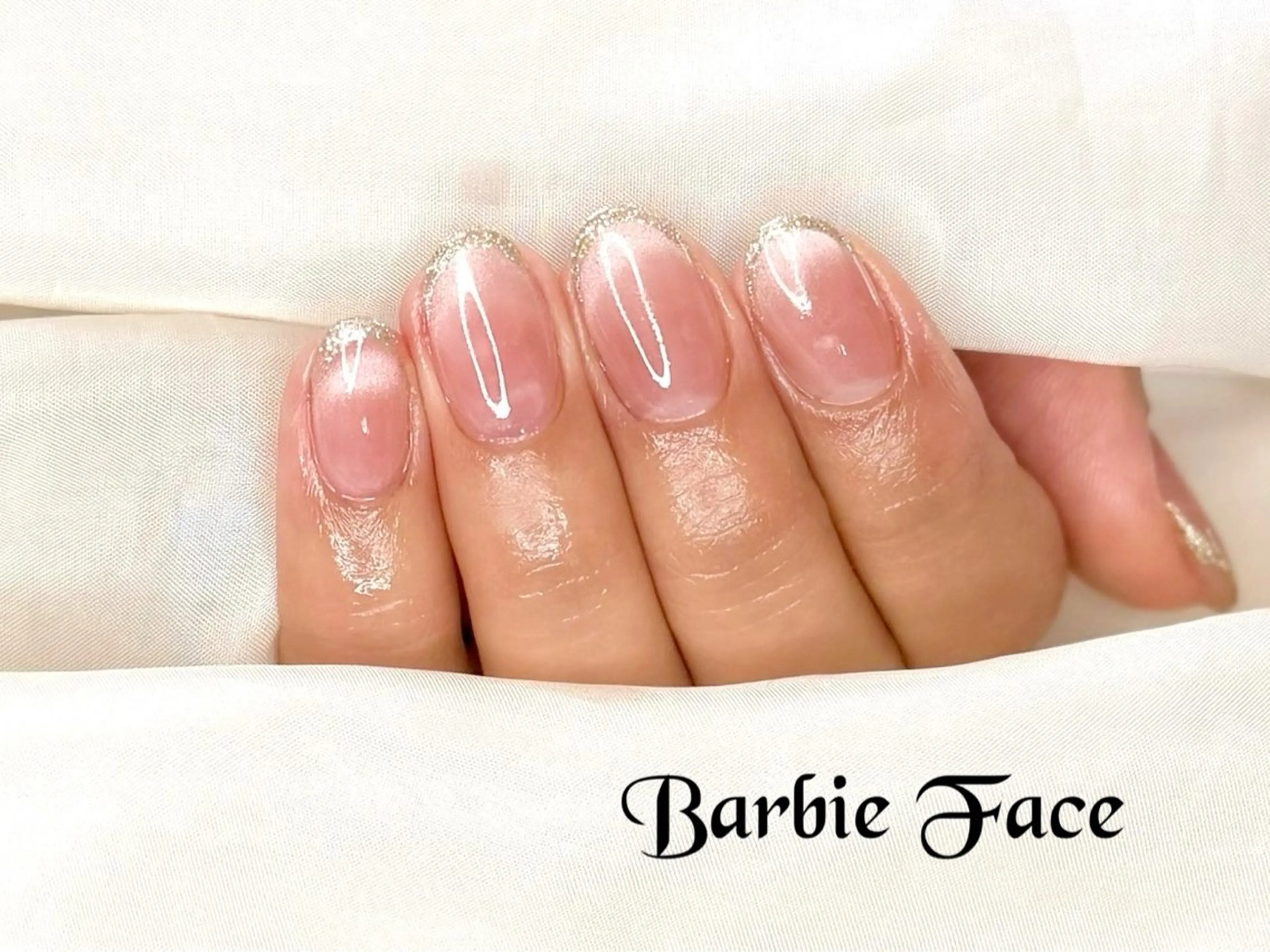 【ハンド】マグネットorフラッシュネイルの写真