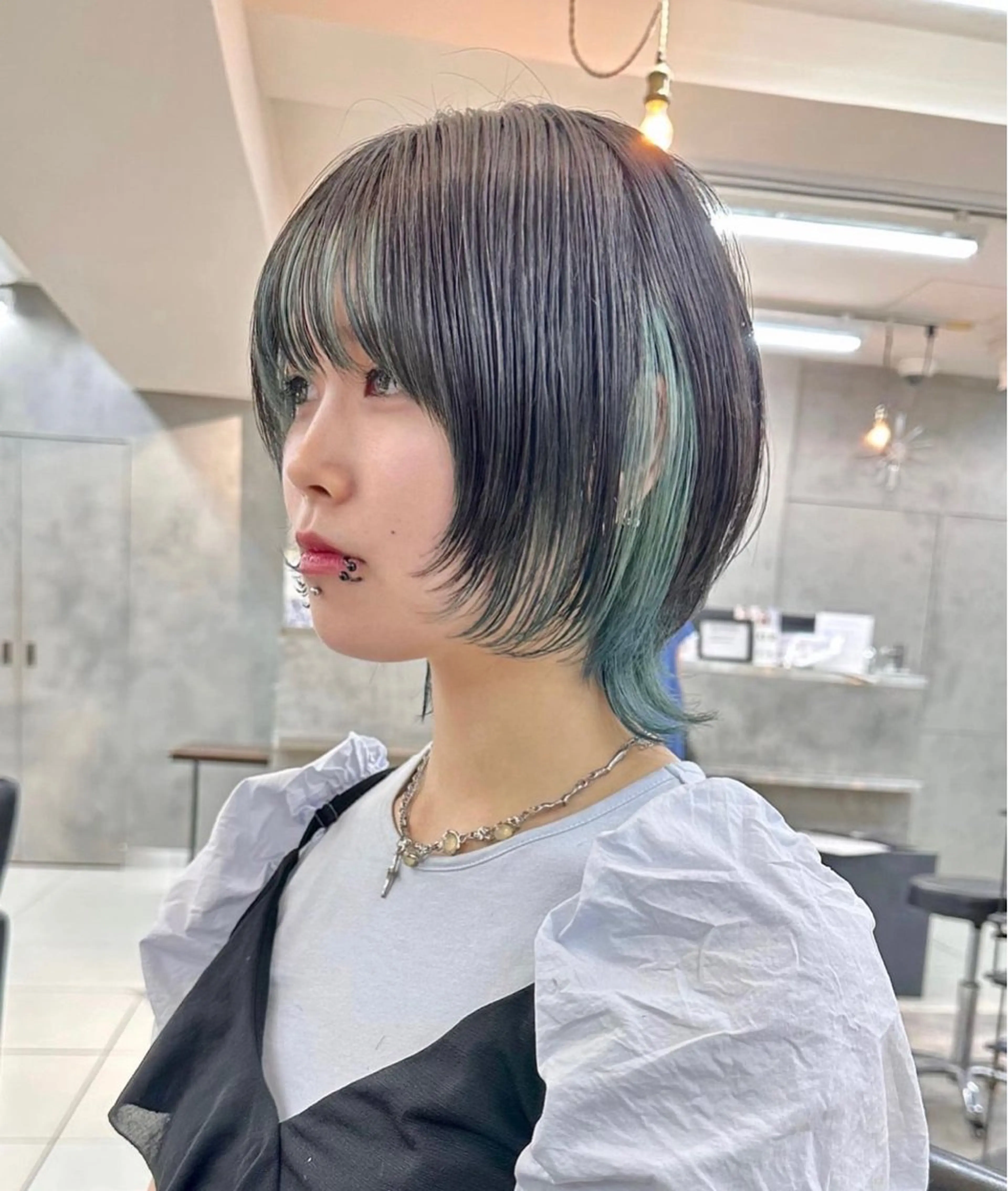 ミディアム レイヤー×ツヤカラー 渋谷/kougaのヘアスタイル