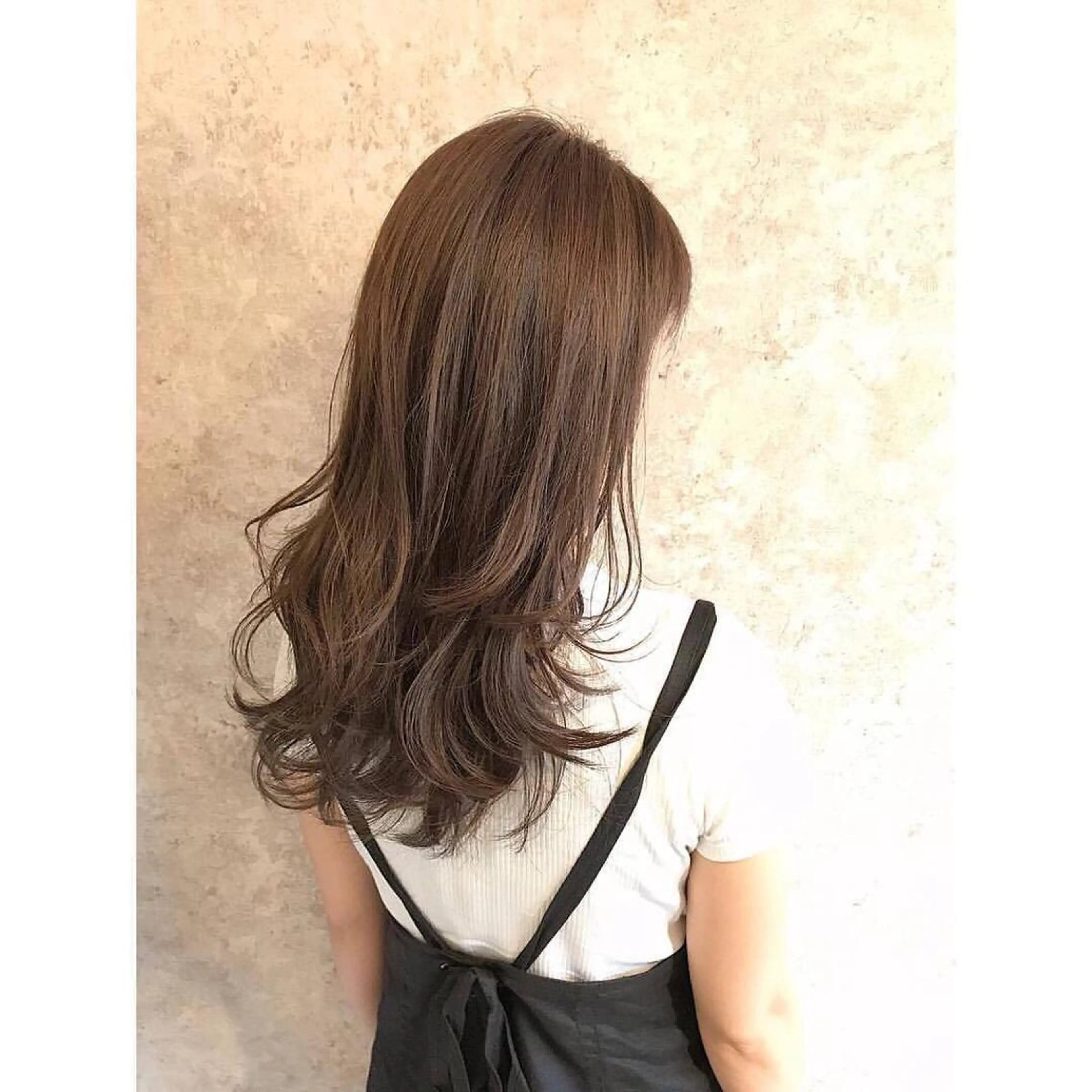 セミロング カラー due hair 京都駅前店 MILBON オージュア認定サロン【デューヘアー】所属・ハイトーンブリーチ 土坂 由志【京都】のヘアスタイル