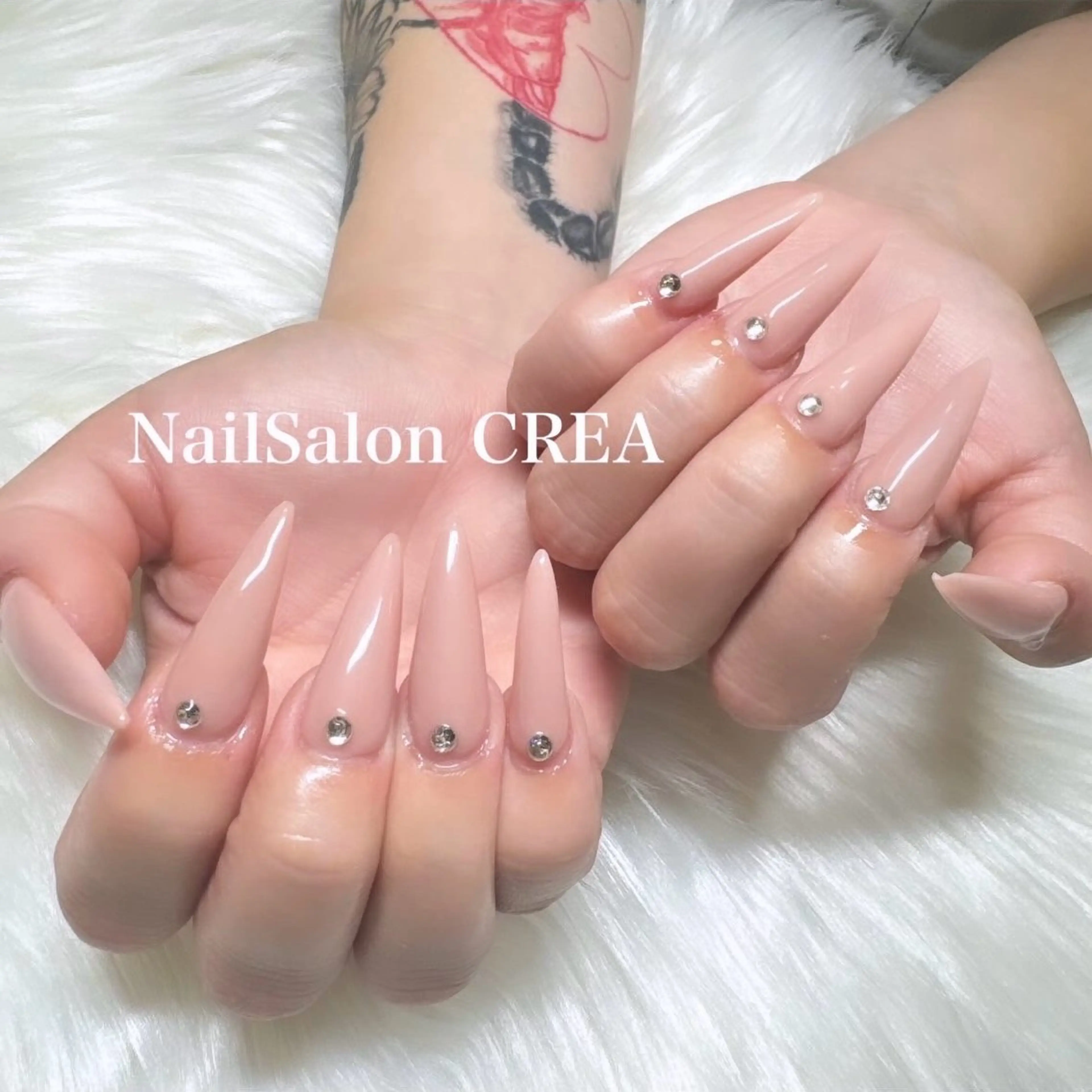 ネイル ストーンネイル ハンドネイル NailSalon CREAのネイルデザイン
