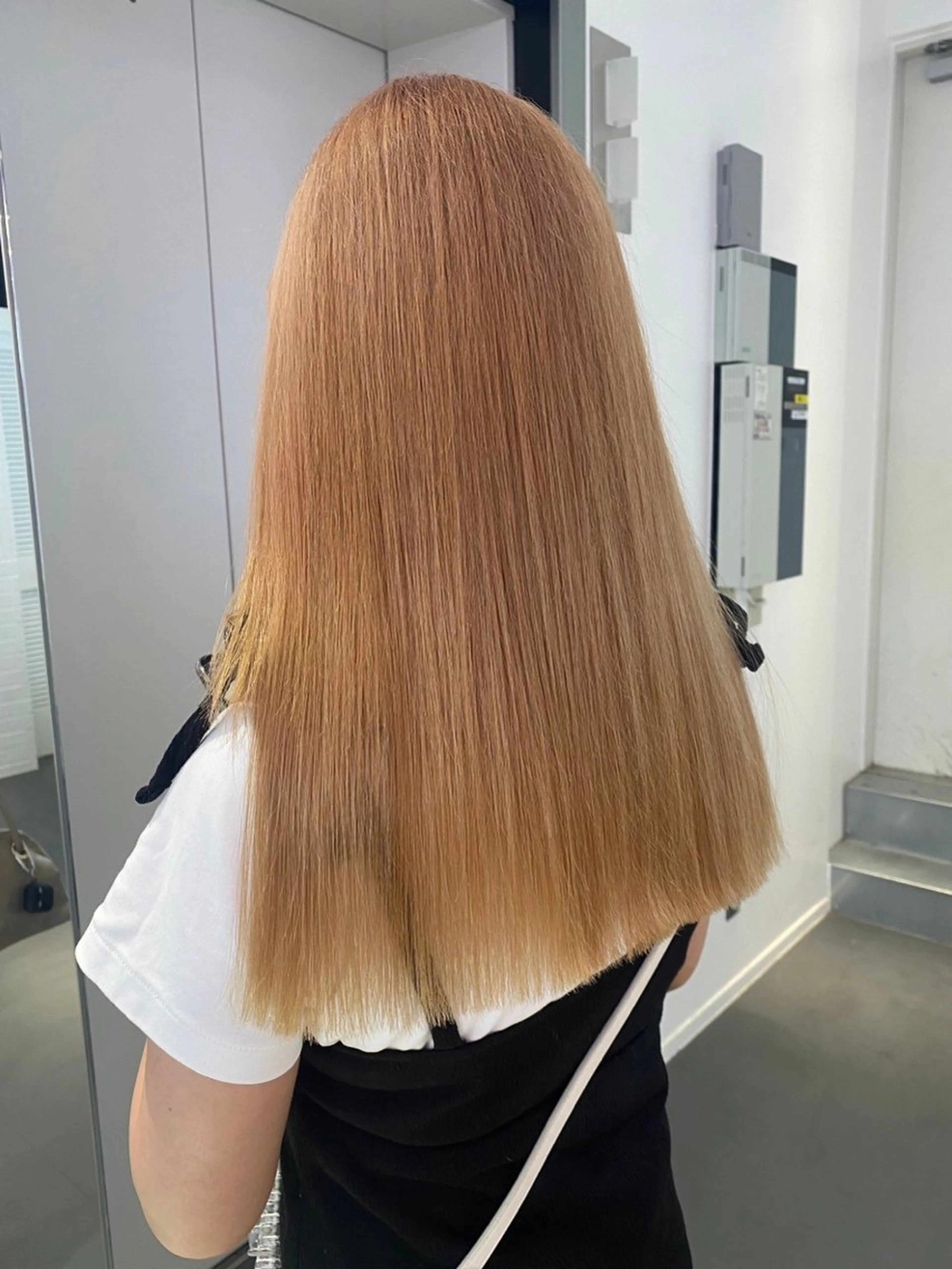 艶髪🌻　　　　　　　　　　　　　　　　　　　　　　　　ブリーチ+オンカラー+オージュア4STEPトリートメントの写真