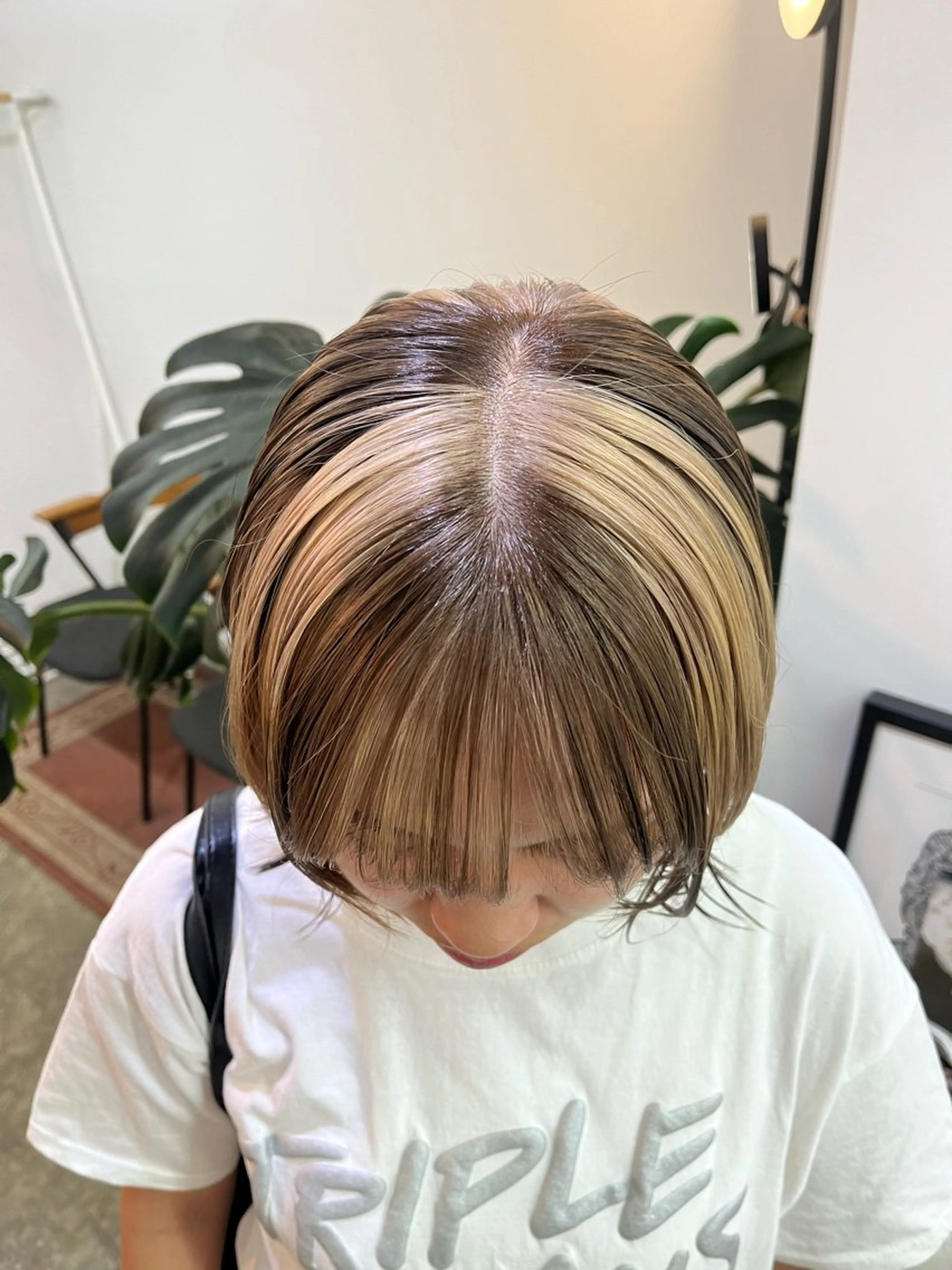 ショート カラー ベージュカラー ブリーチ ケアブリーチ デザインカラー ダブルカラー カット ヘアカラー トリートメント ハイトーン/心斎橋/ honomiのヘアスタイル