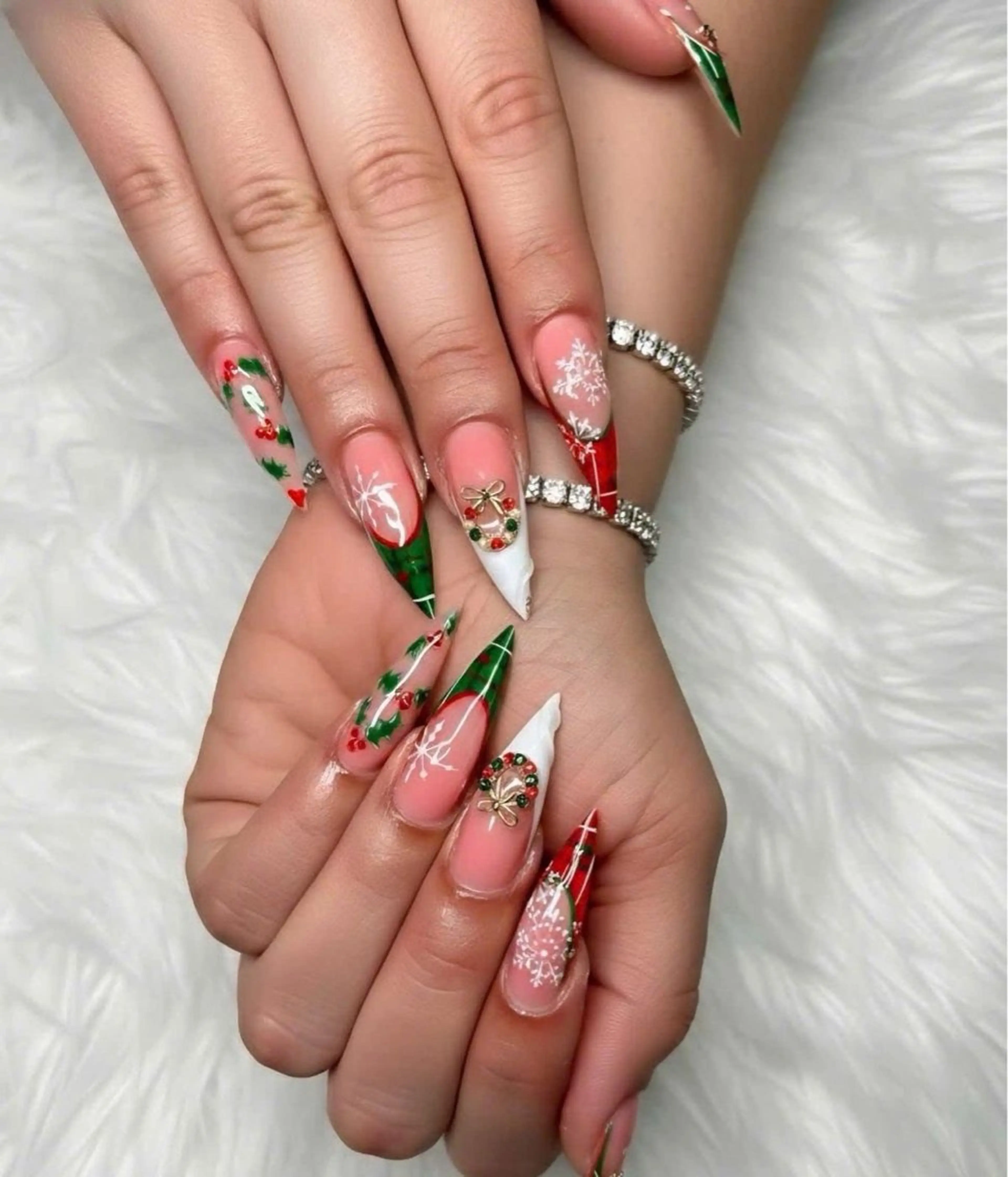 ネイル アートネイル 長さ出し ジェルネイル マグネットネイル ニュアンスネイル ハンドネイル Cloudy Chan Nailのネイルデザイン