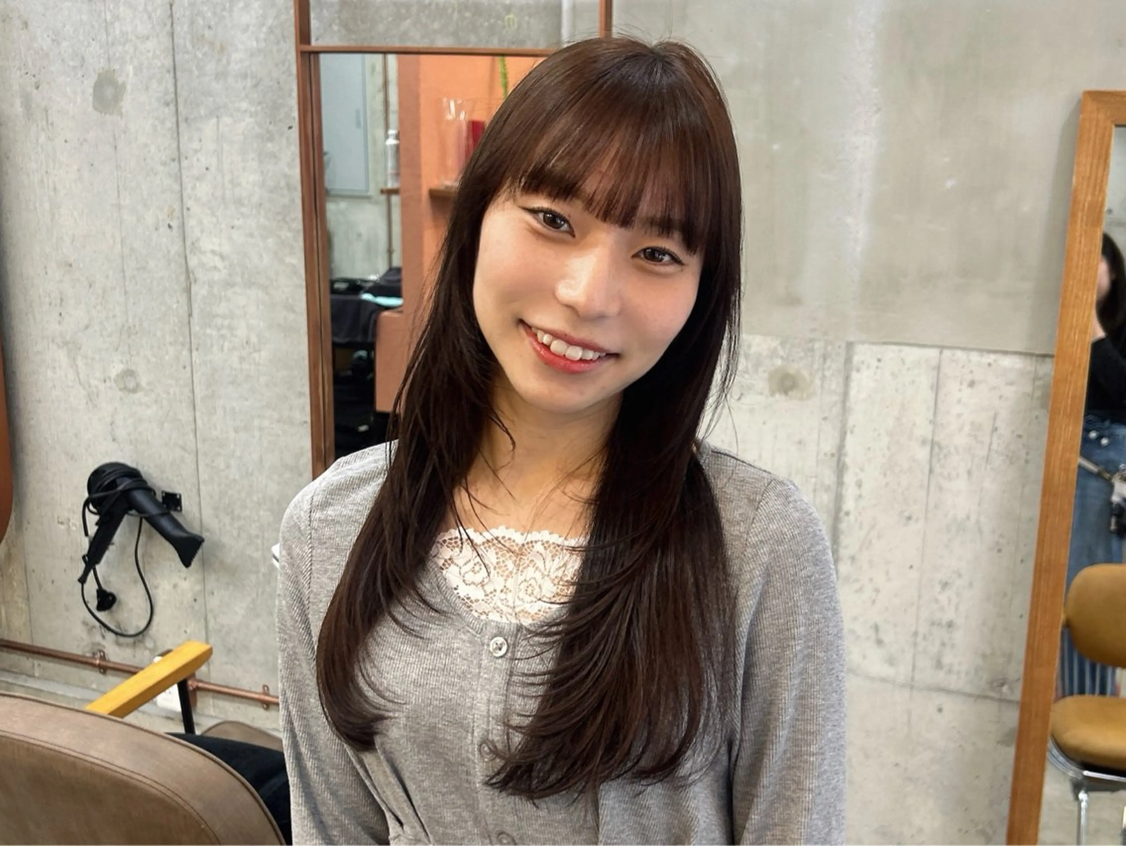 ロング レイヤーカット カット カット・ブリーチ/ ふわあいりのヘアスタイル