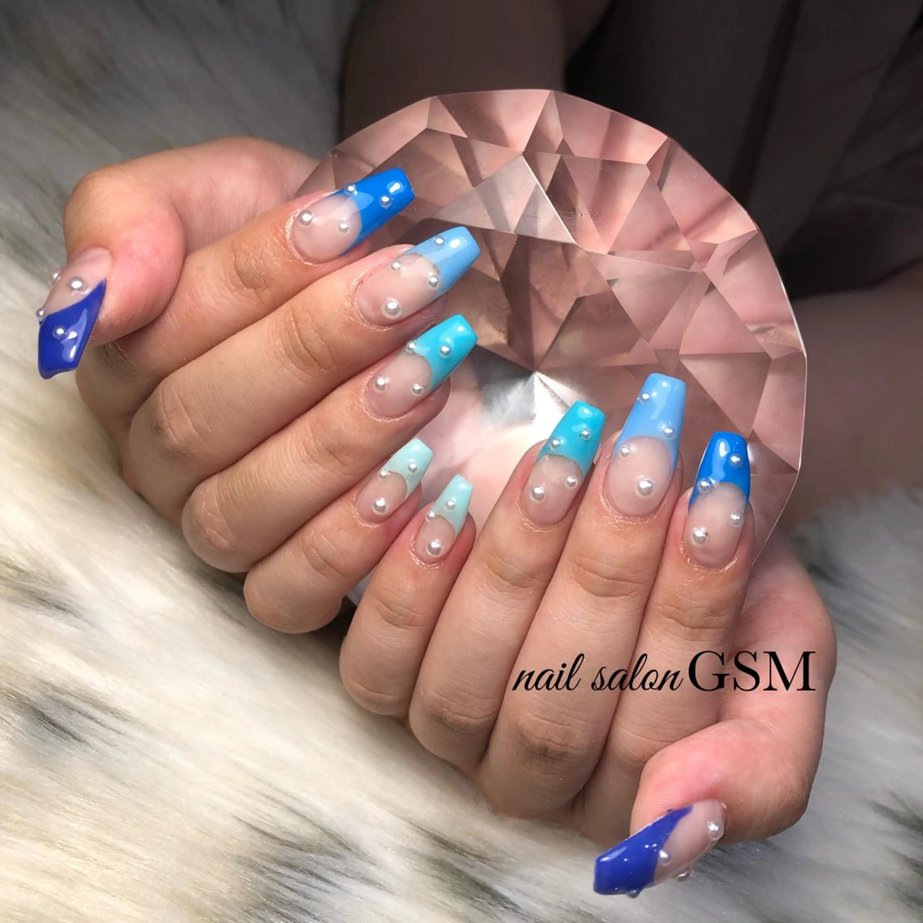 ネイル フレンチネイル グラデーション nail salon GSMのネイルデザイン
