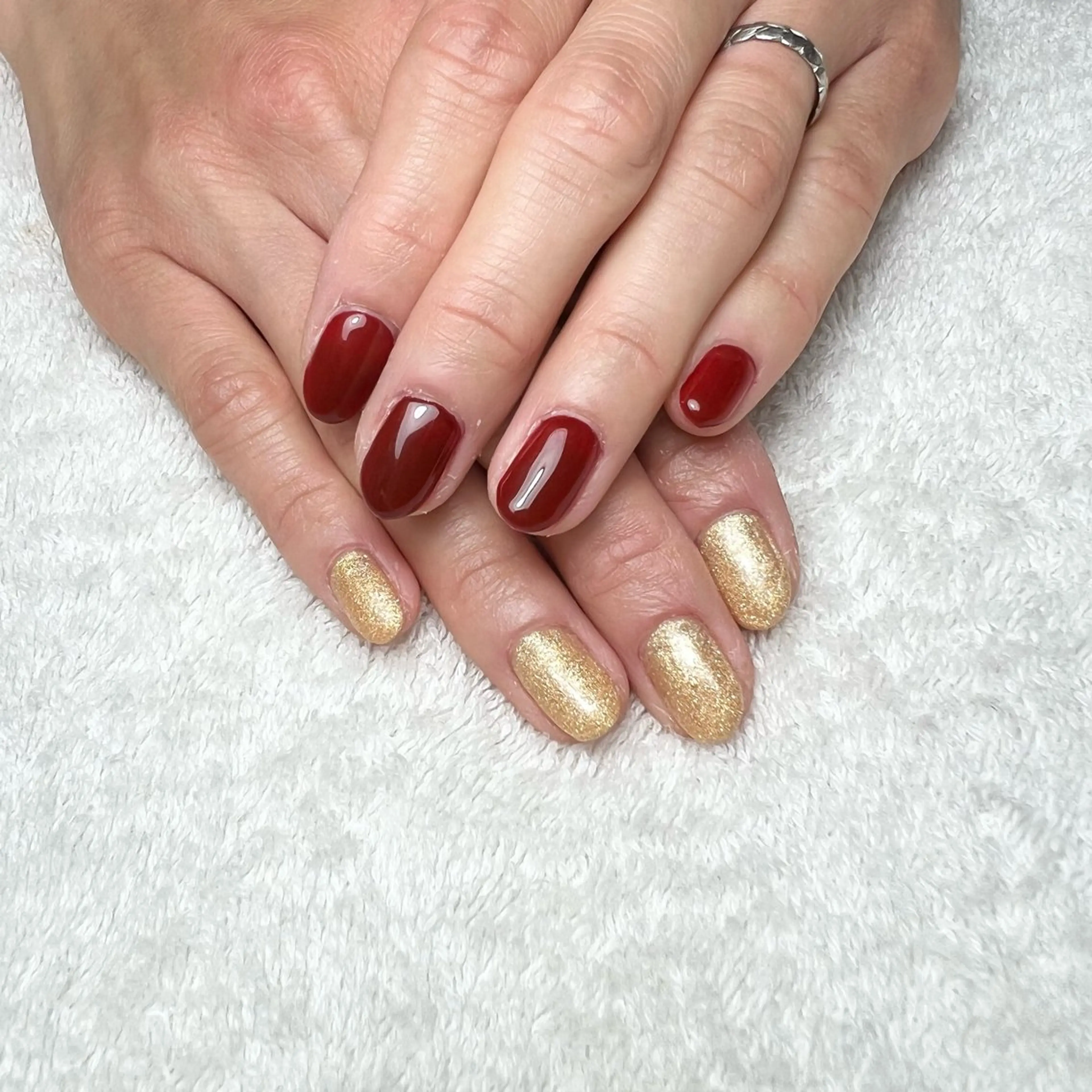 ネイル ボルドー シンプルネイル ハンドネイル COCO+所属・COCO +のエステ・リラクイメージ