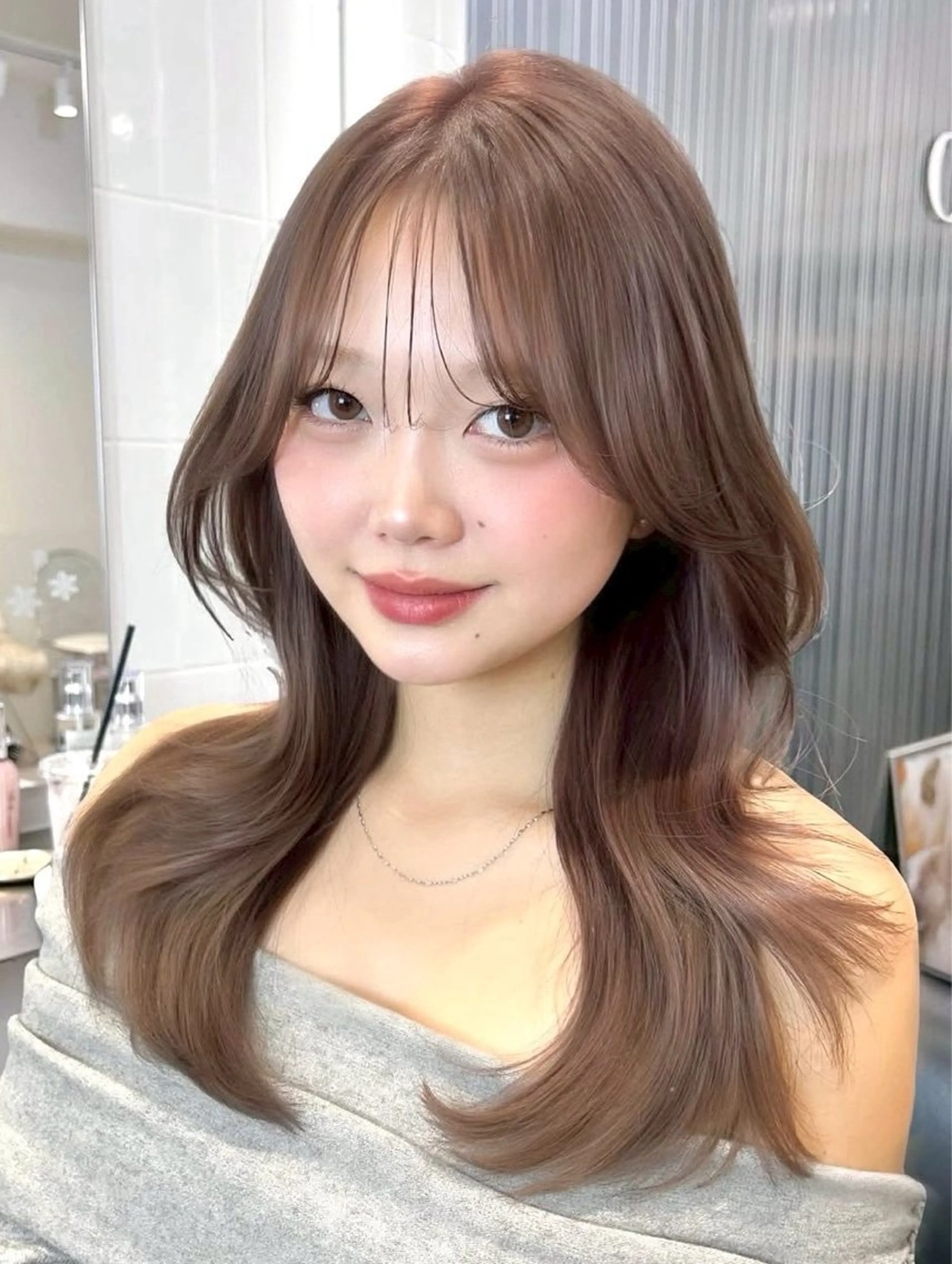 セミロング ヘアカラー 🫧ミルクティー ブリーチRIKU🫧のヘアスタイル