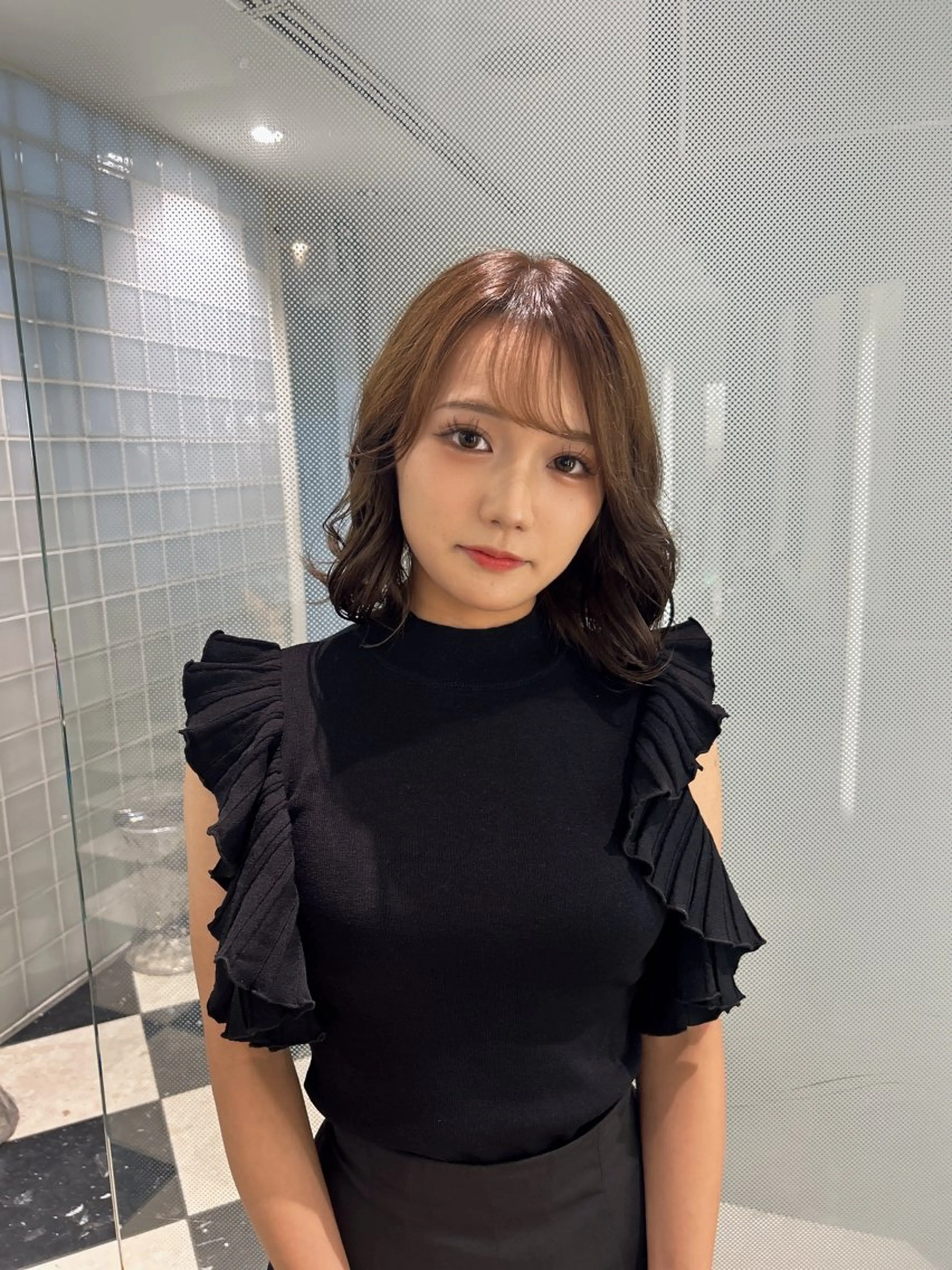 ミディアム 大谷美佳/レイヤー カット/ツヤ髪のヘアスタイル