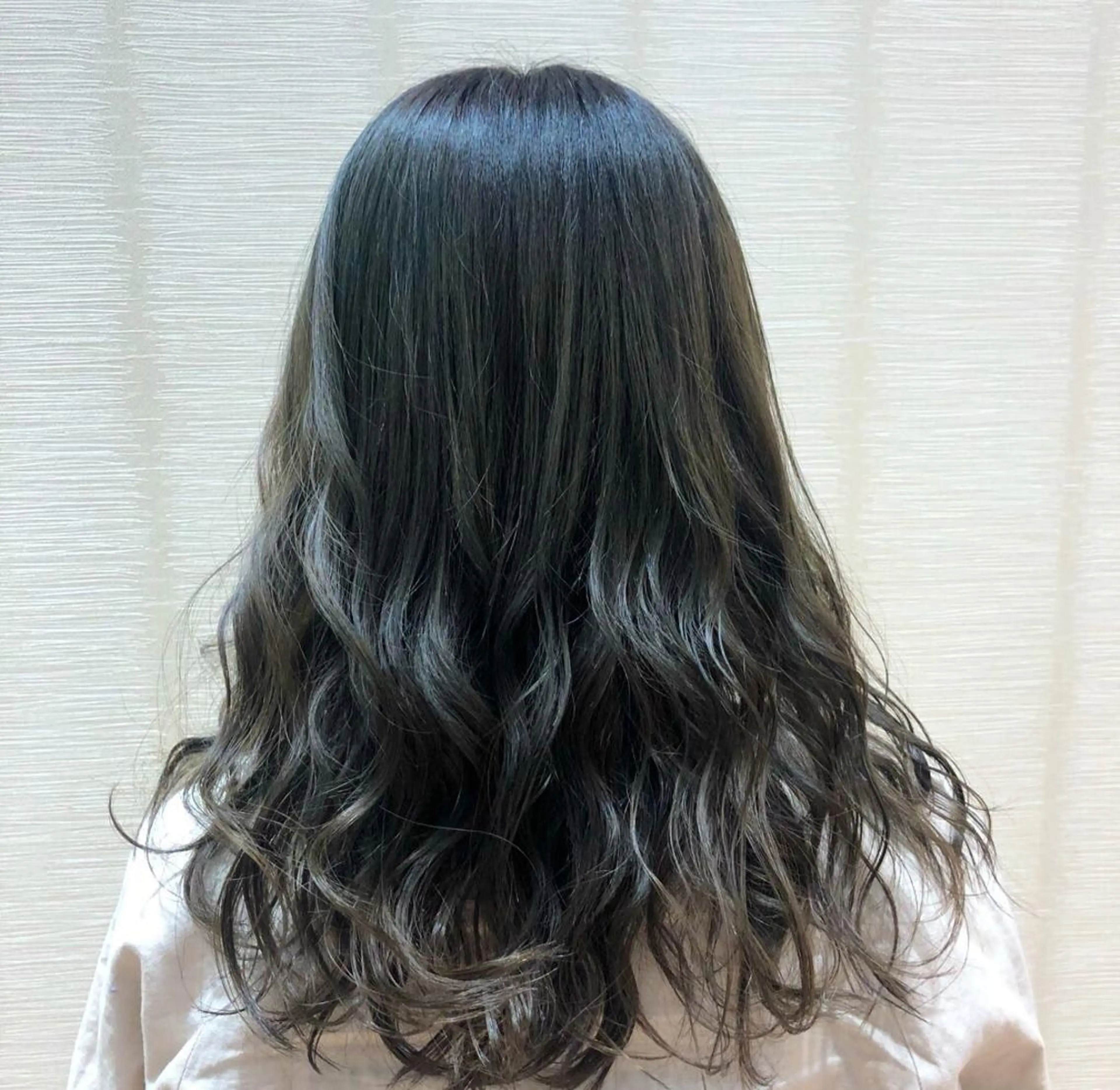 セミロング Yui ユイのヘアスタイル