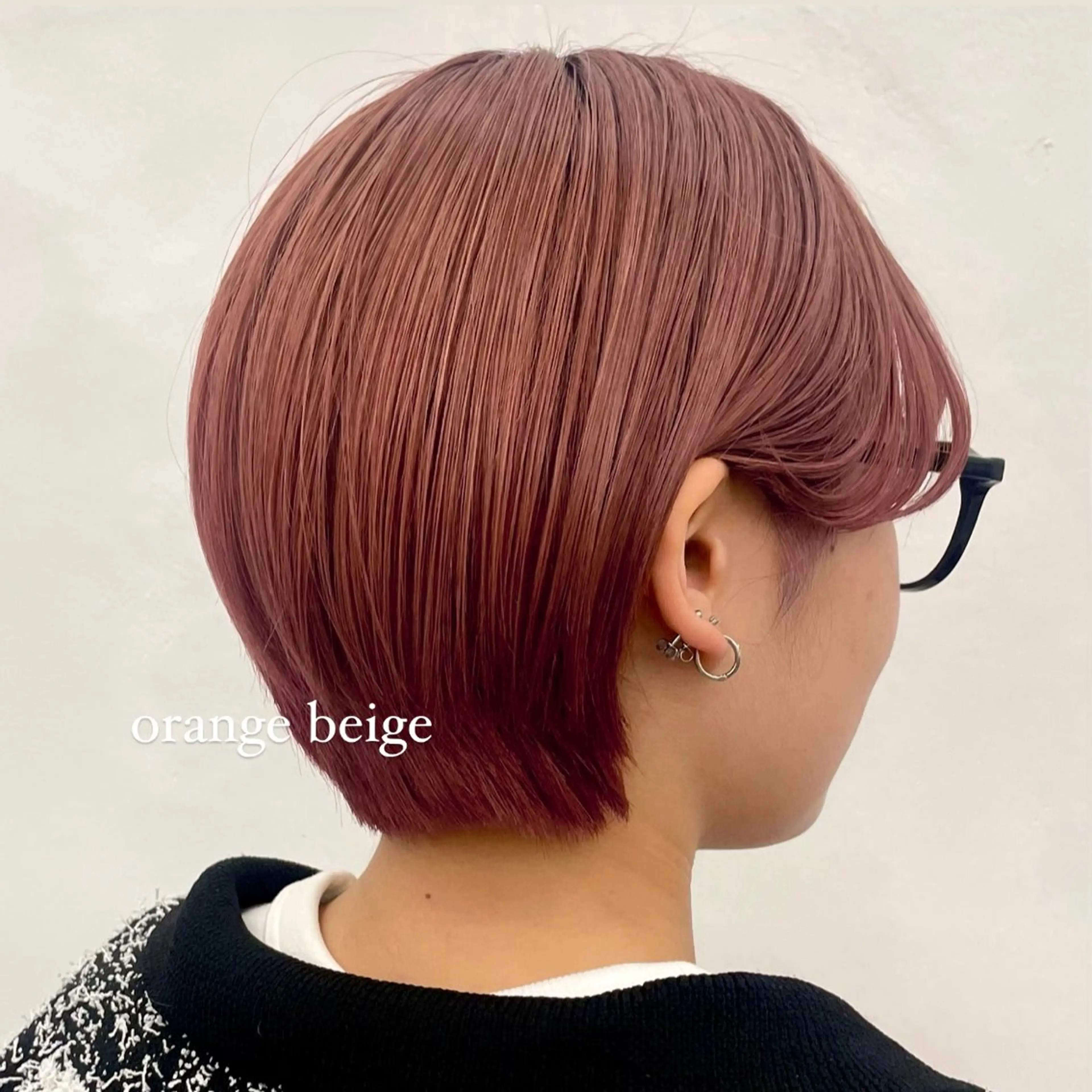 ショート カラー ヘアアレンジ ブリーチ オレンジピンク ボブ/レイヤー/ 艶髪/HANA💗のヘアスタイル