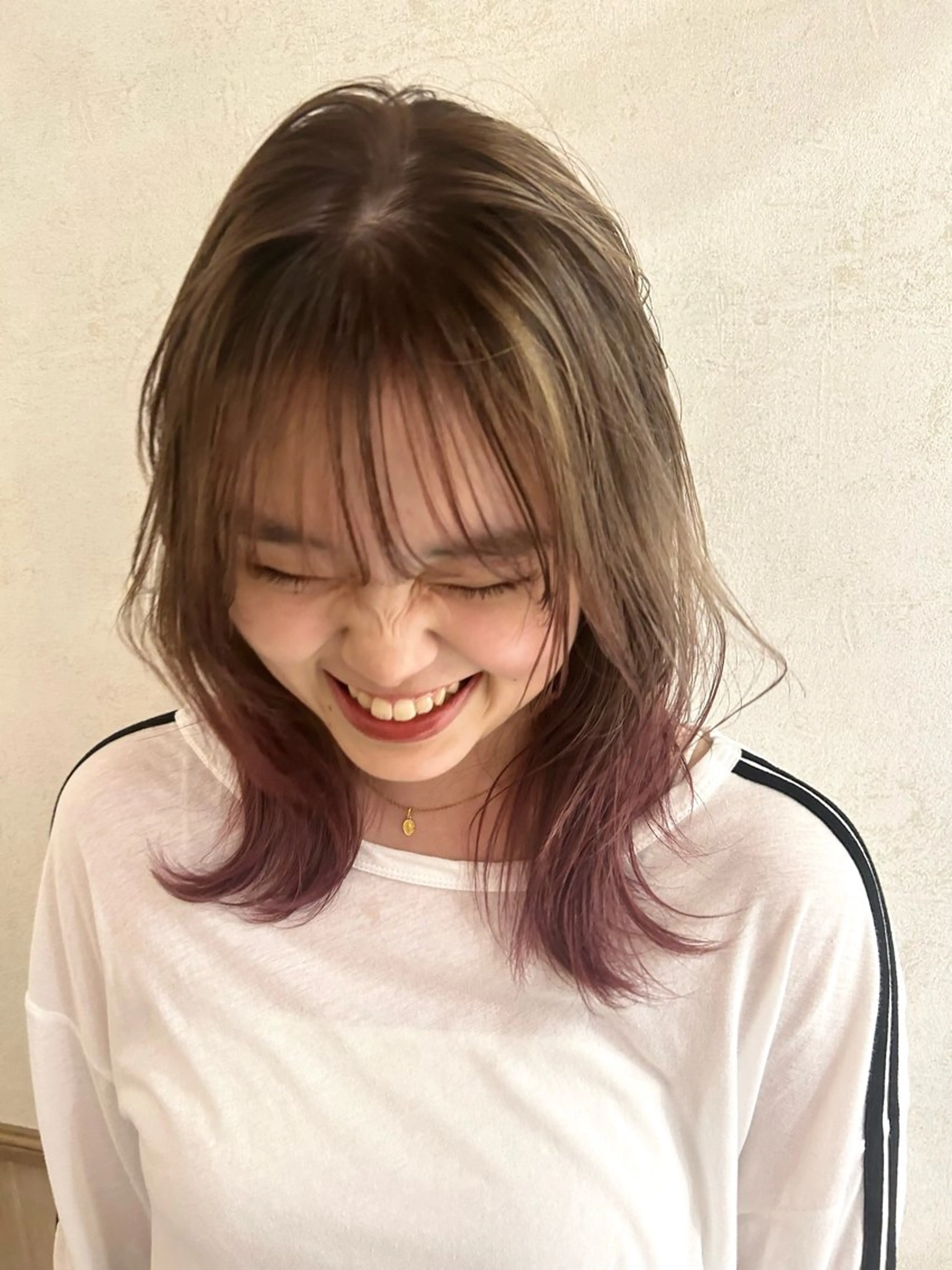 セミロング カラー グラデーションカラー ハイライトカラー ハイライト ヘアカラー izumi/ ボブ/パーマのヘアスタイル