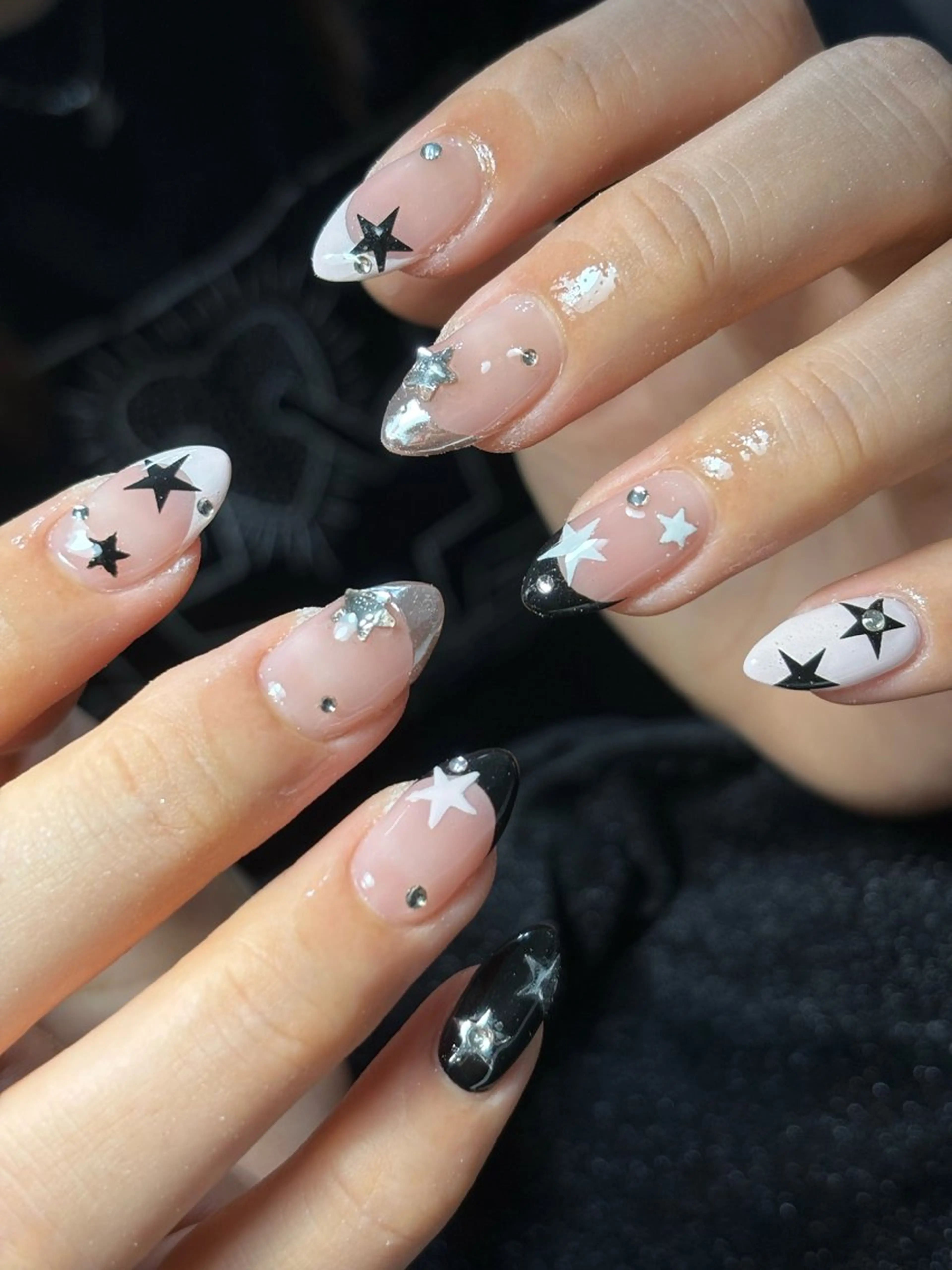 ネイル ハンドネイル フットネイル ✴︎ Delightのネイルデザイン