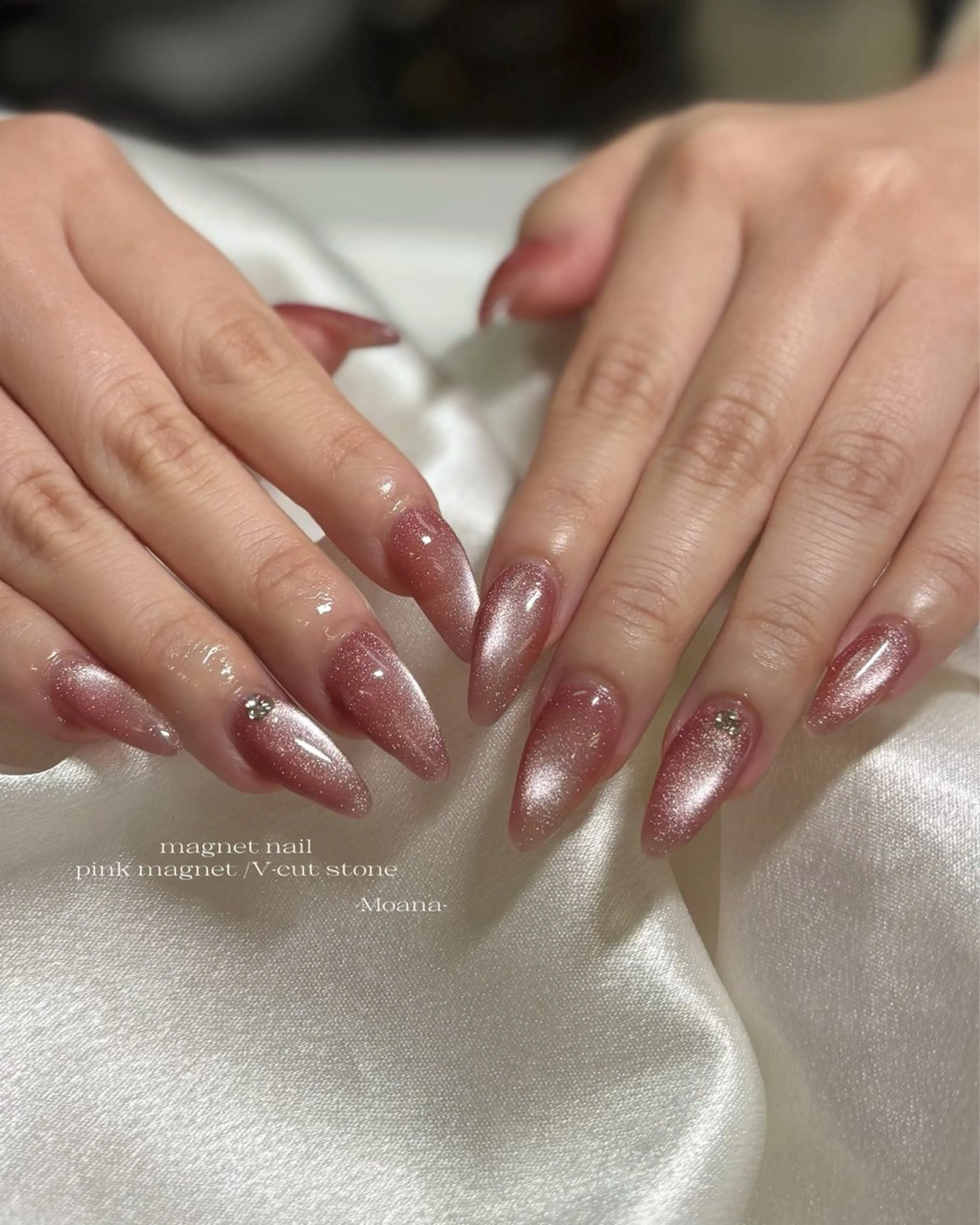 ネイル マグネットネイル オフィスネイル ピンク シンプルネイル 春ネイル ハンドネイル Moana nail Hiyoriのネイルデザイン
