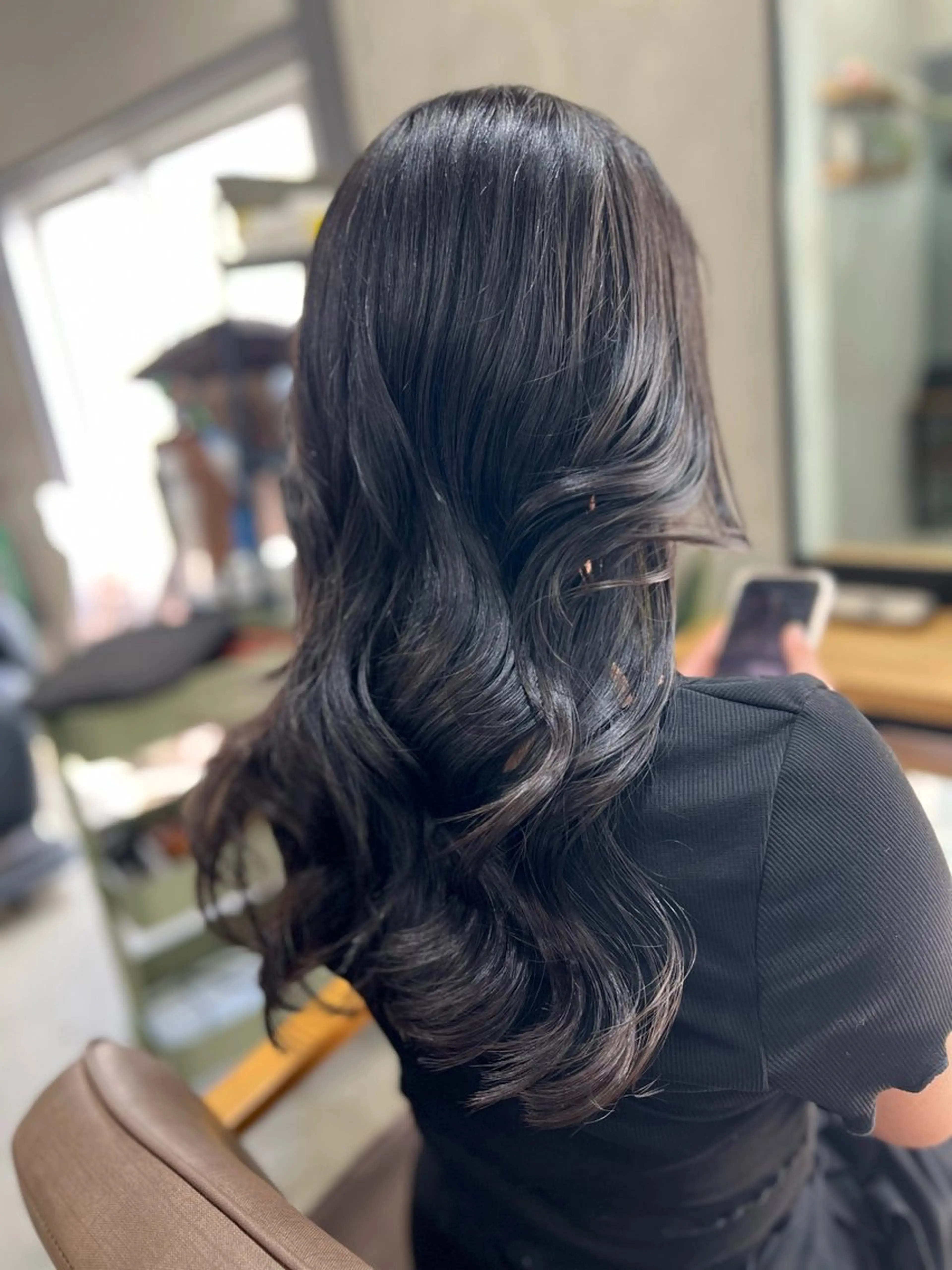 ロング カット トリートメント maya レイヤーカットのヘアスタイル