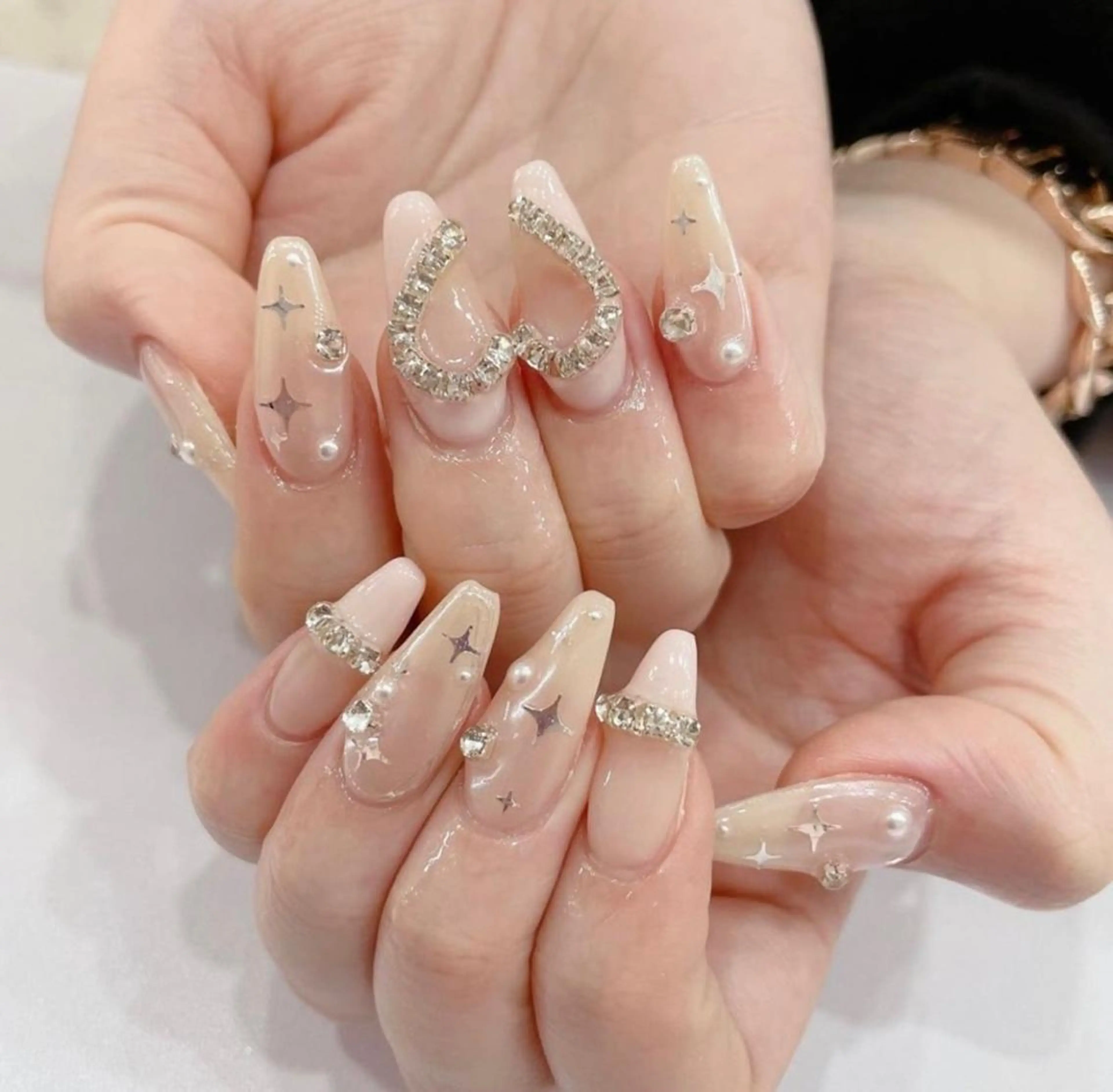 【指定予約日12月23日24日25日26日27日28日29日】 💫⼤⼈気ワンホンネイル❤️ 2級持ち研修の写真