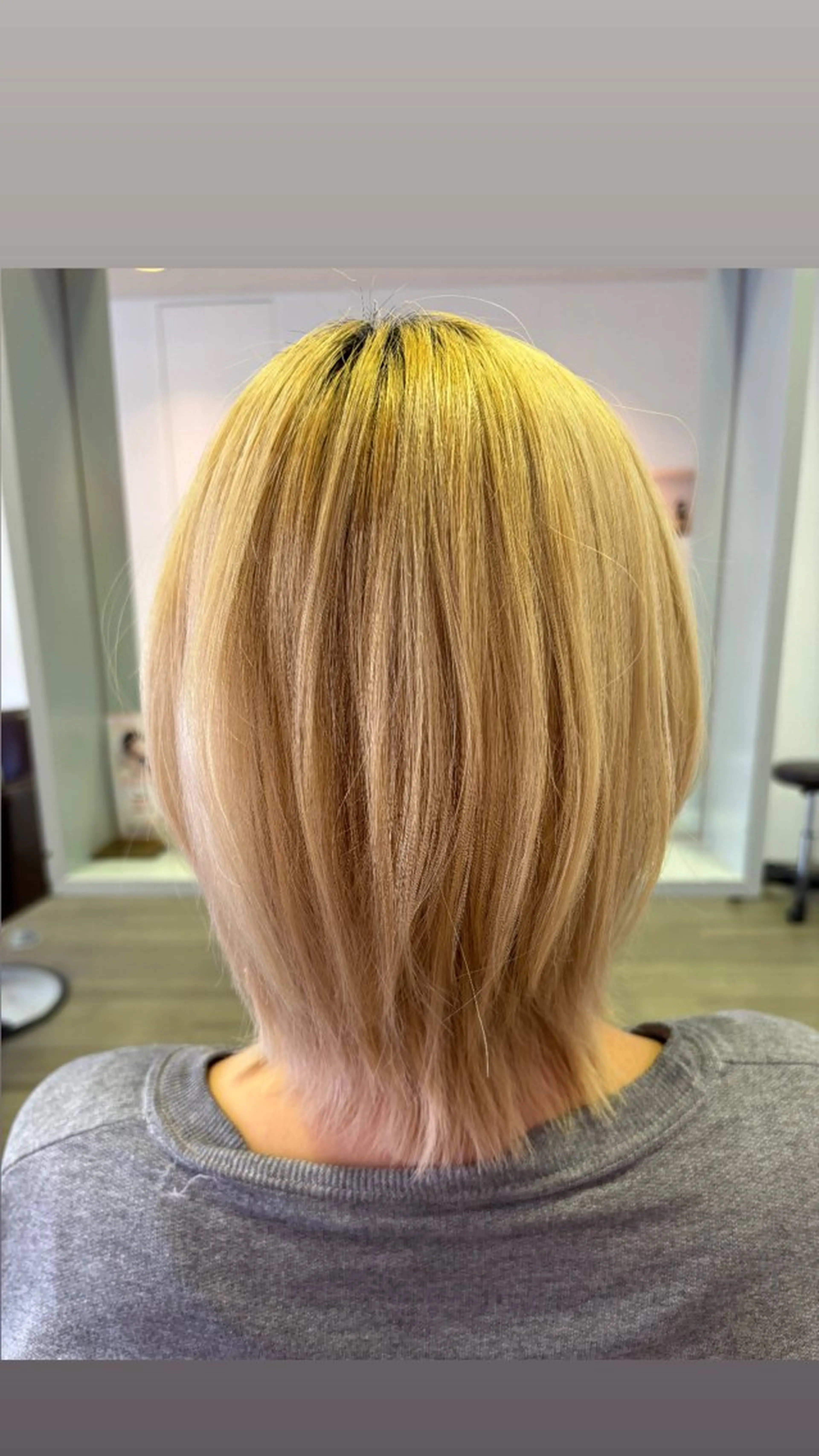 ショート ショートヘア 岡本 紗依のヘアスタイル