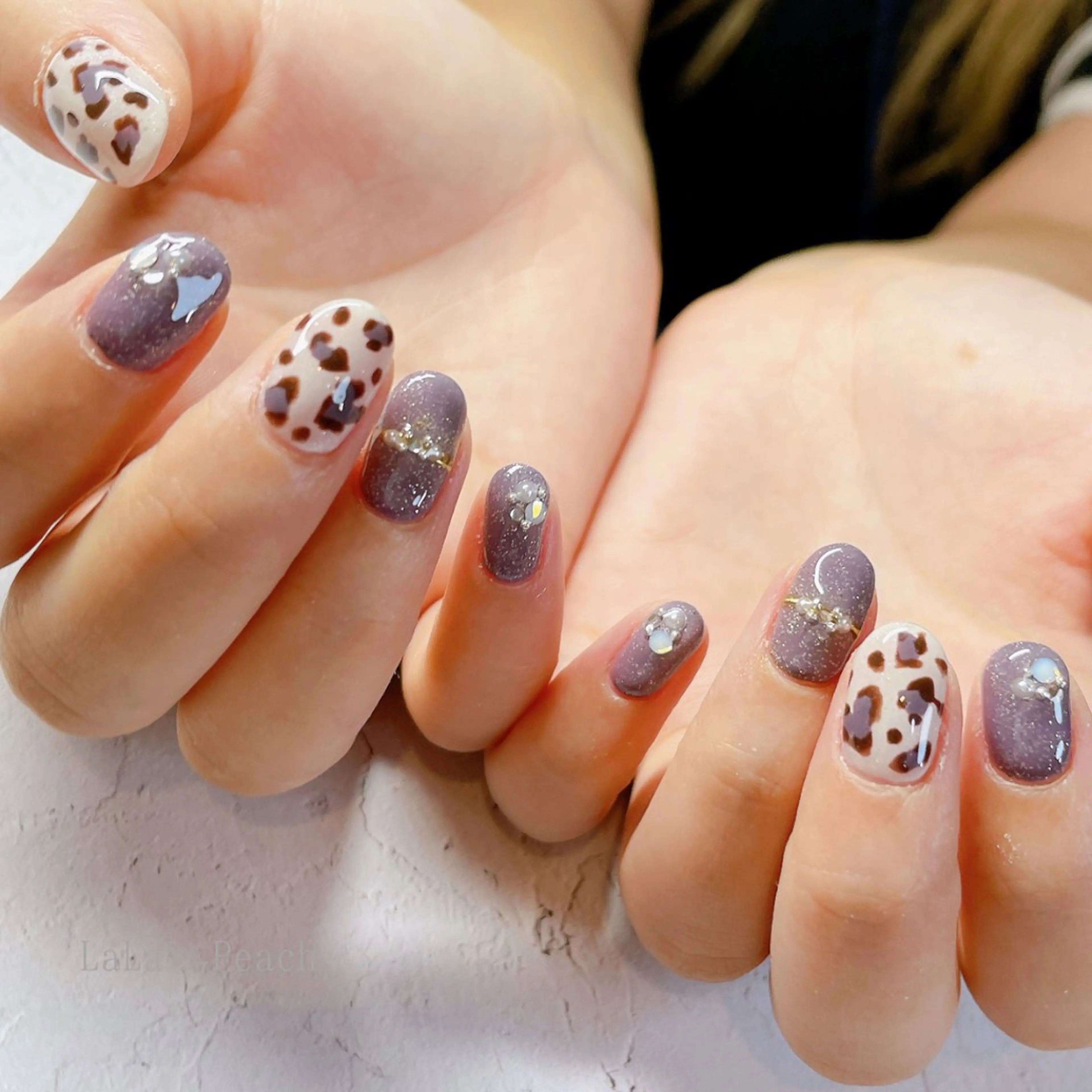 ネイル アニマル柄 ジェルネイル マグネットネイル ハンドネイル LaLa Peach 福岡のマツエク・マツパデザイン