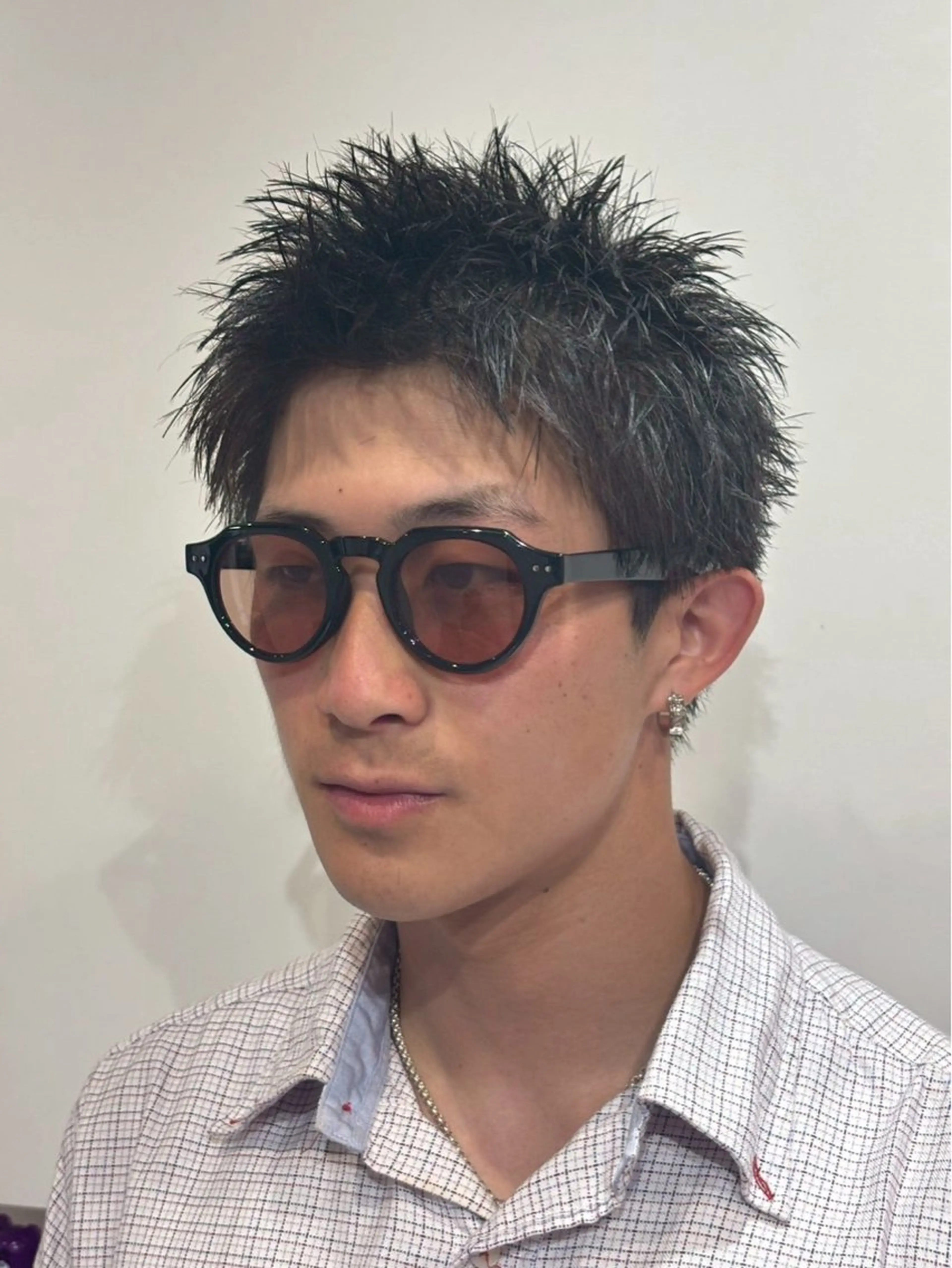 ショート メンズ スパイキーショート ショートヘア 青木 真裟斗のヘアスタイル