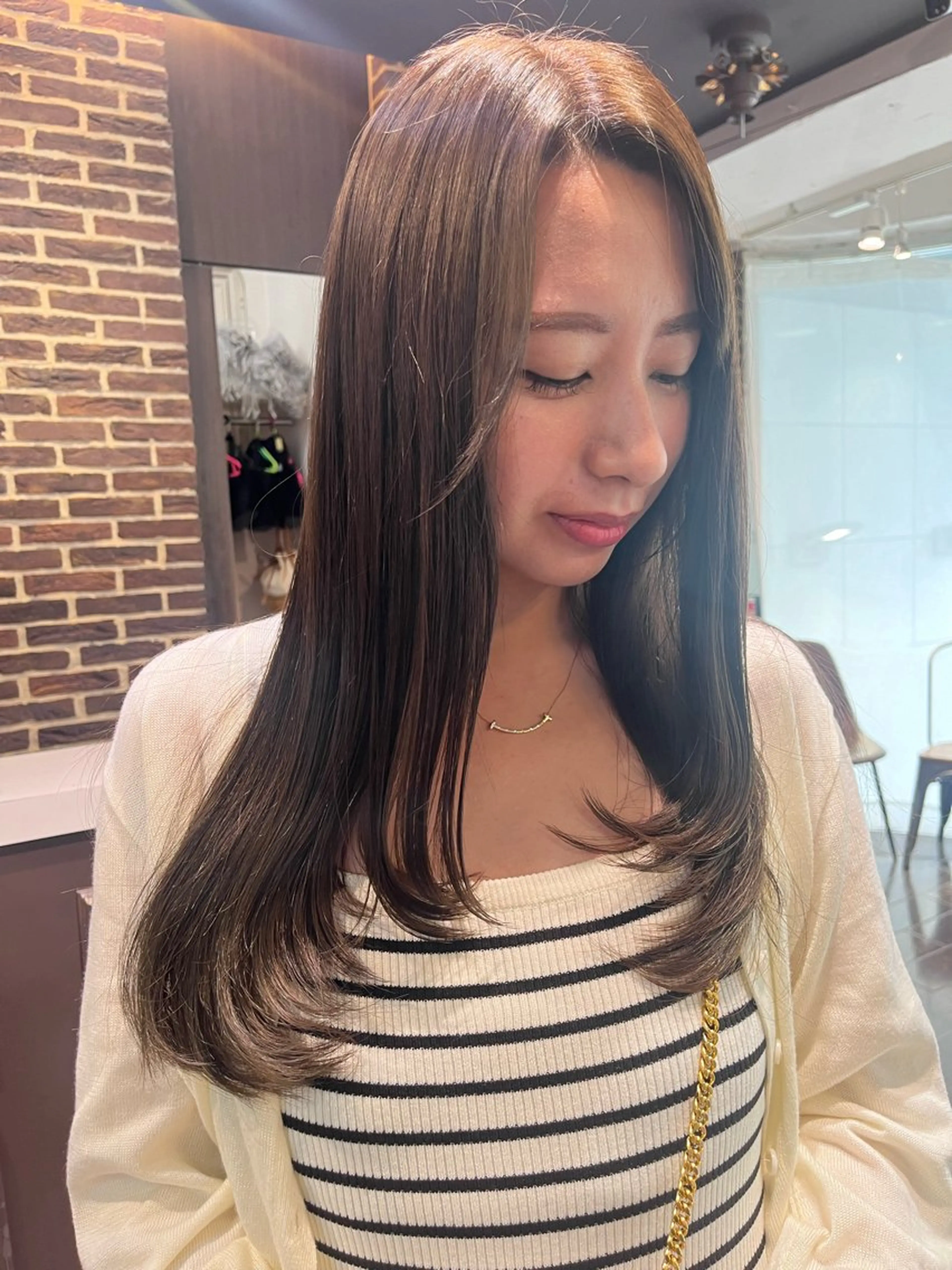 ミディアム 酸性ストレート 🤍🎀honokaのヘアスタイル