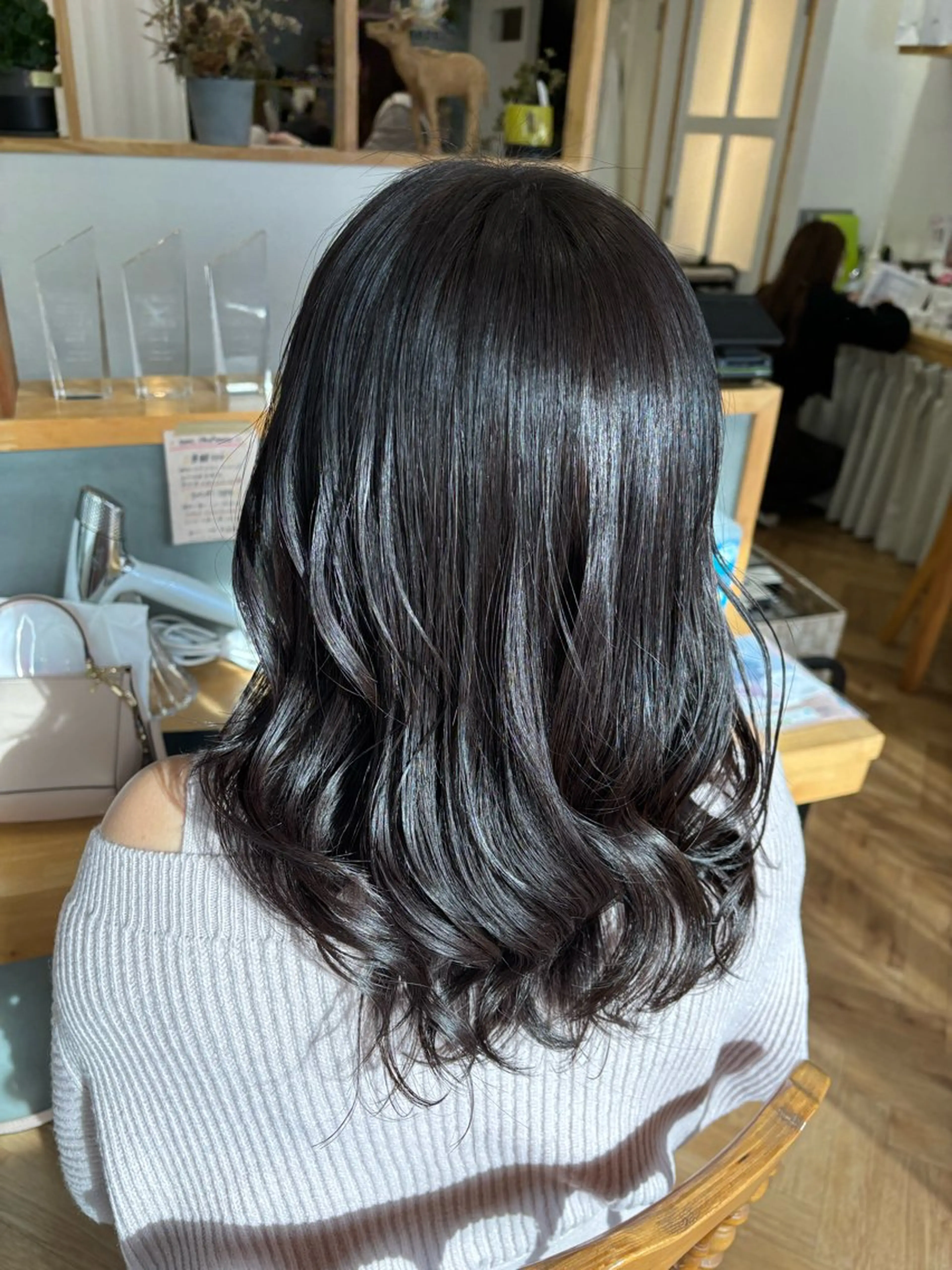 ✨カラー➕2stepケアトリートメント✨色持ちとツヤを出してくれるファインバブル&2種類のケアトリートメント付き🫧の写真