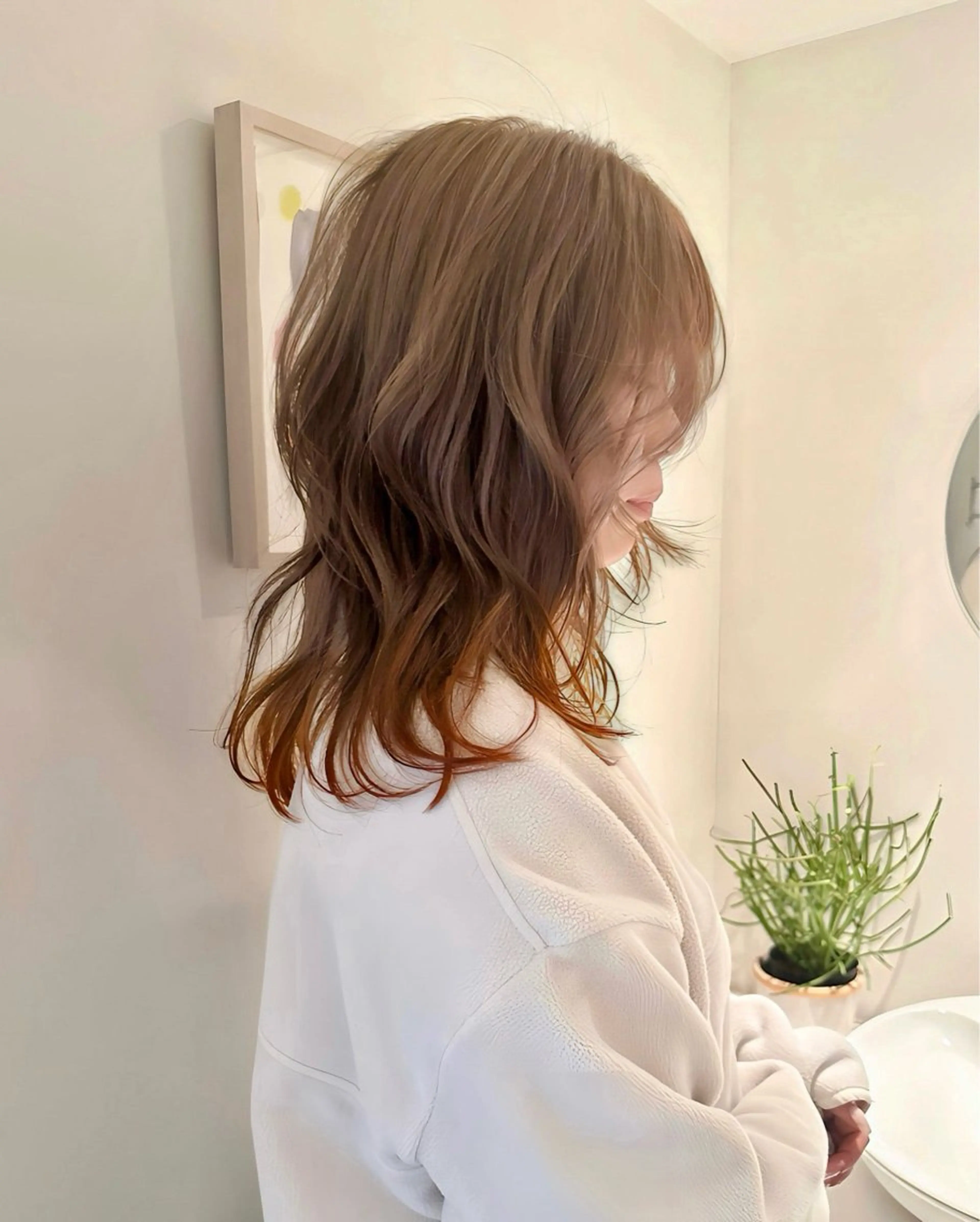 セミロング カラー 磯　亜由香🌼 ブリーチ/ボブカットのヘアスタイル