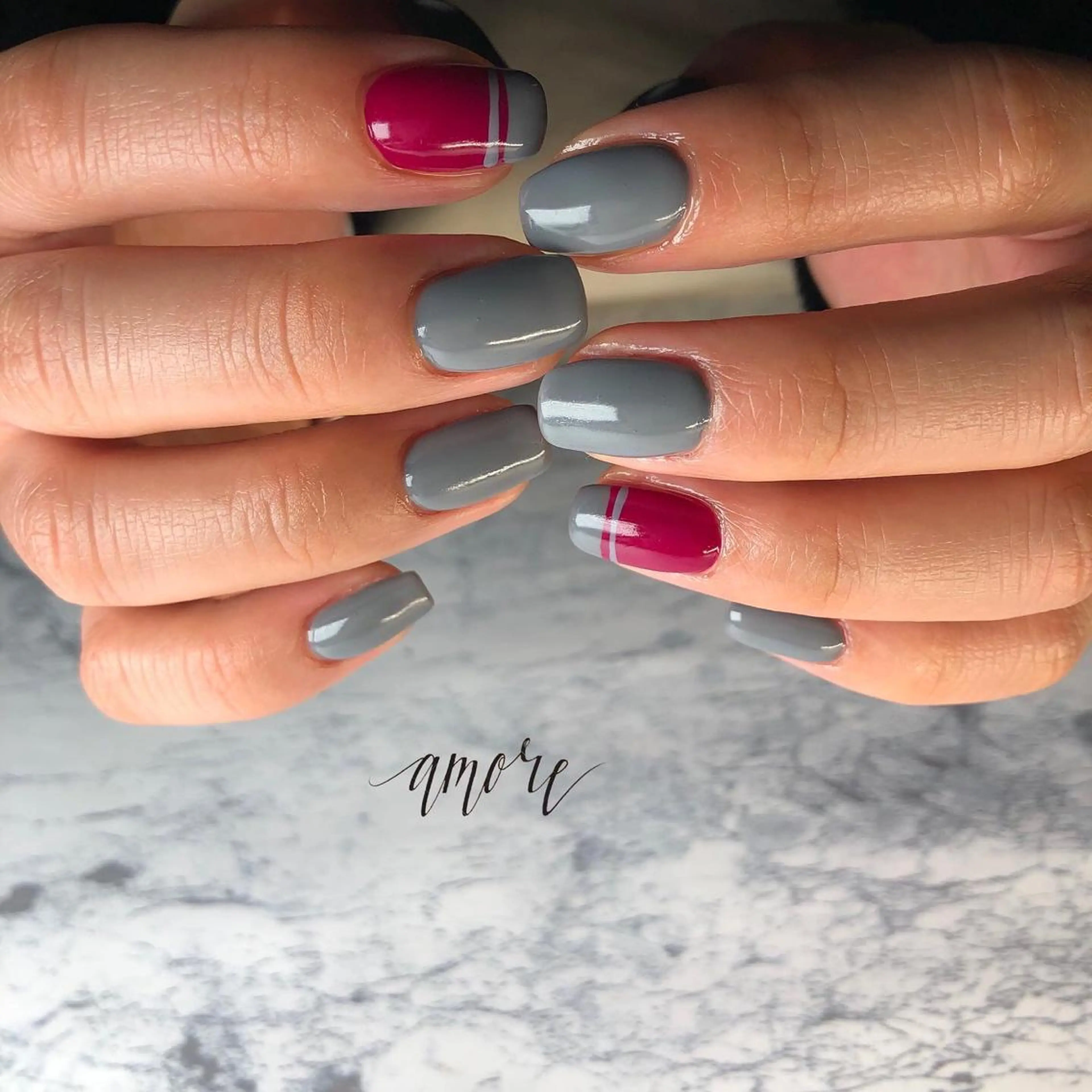 ネイル ジェルネイル 氷ネイル・うるうるネイル マグネットネイル ミラーネイル ニュアンスネイル You kyehwaのネイルデザイン