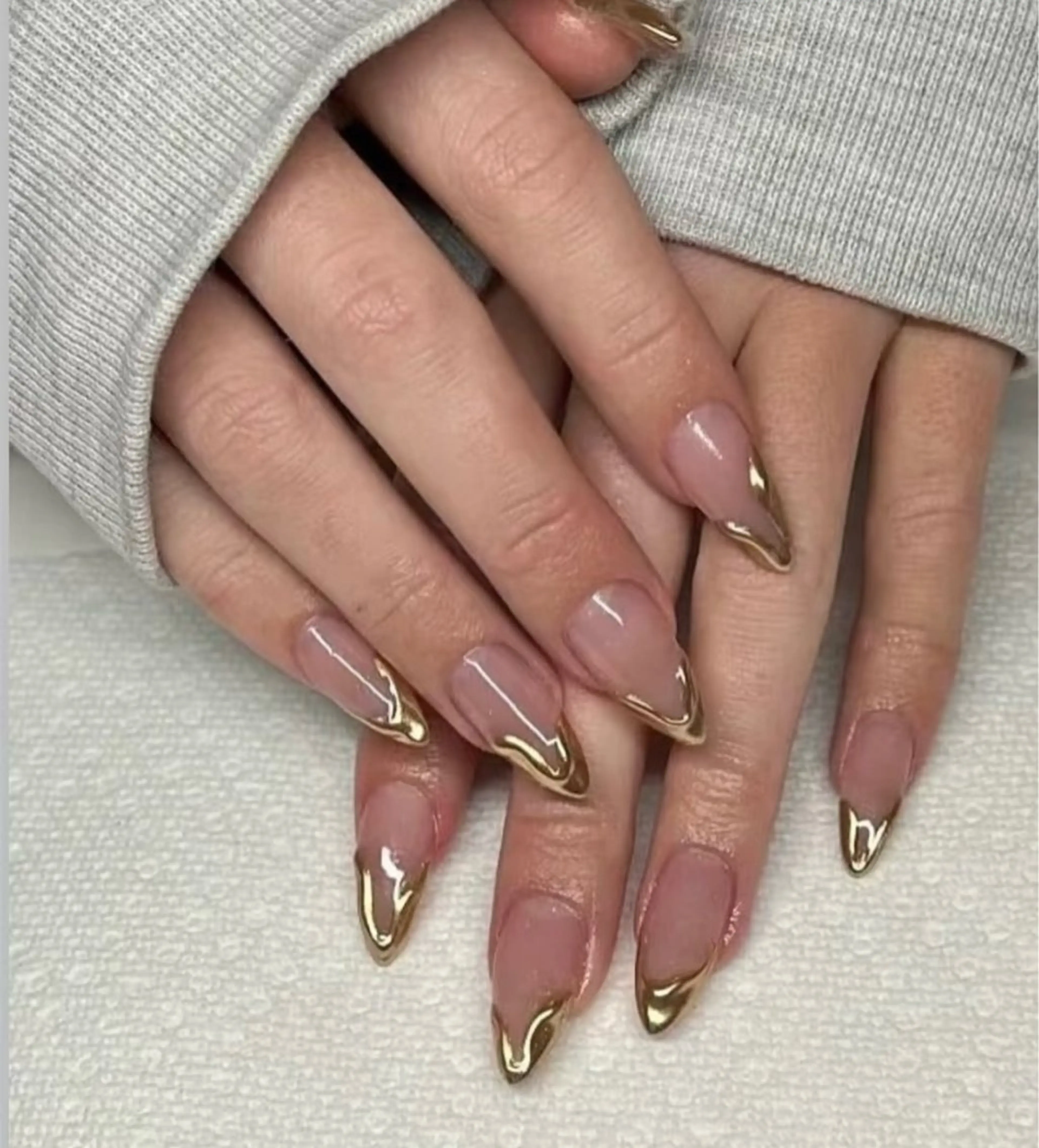 ネイル 高木 維麗絲のネイルデザイン