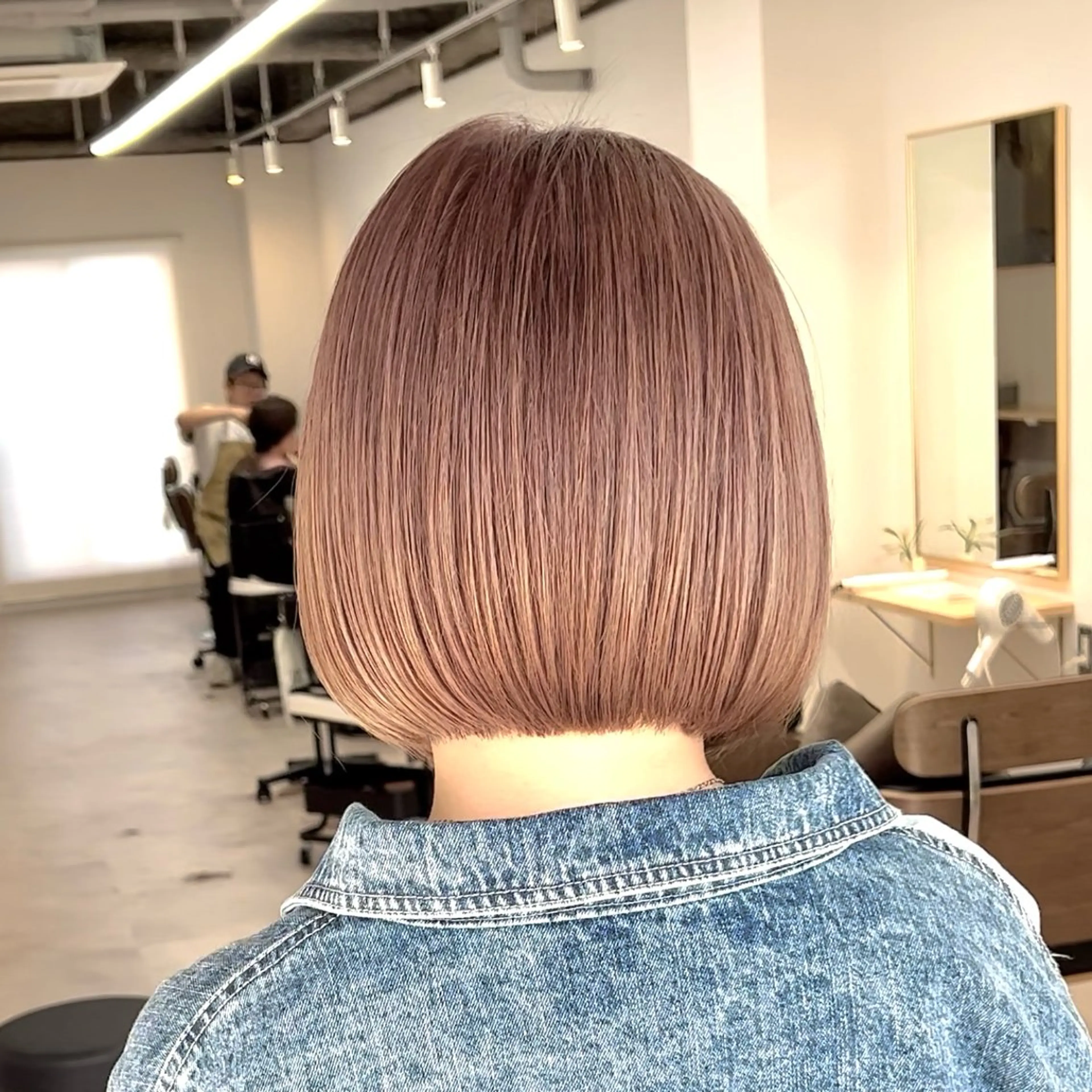 ショート カラー ボブ/韓国ボブ/ブリ ーチ/鈴木康平のヘアスタイル