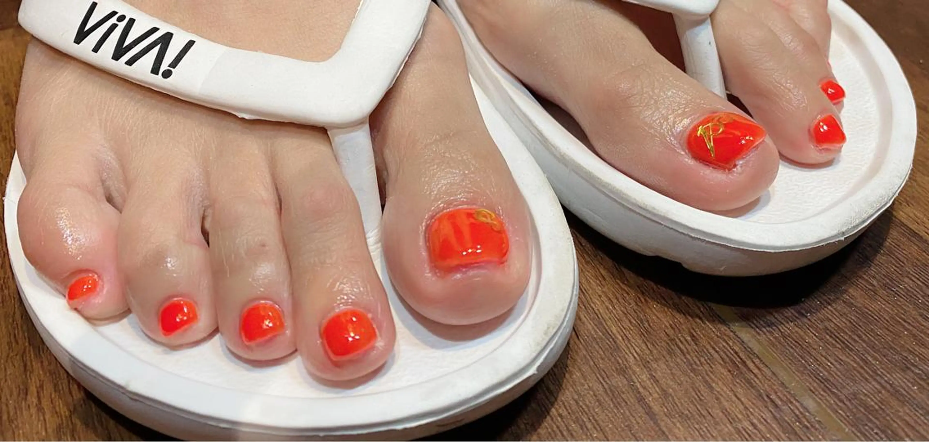 期間限定ミニモ限定❤️フットネイル ワンカラー【初回ソフトジェルオフ無料】の写真