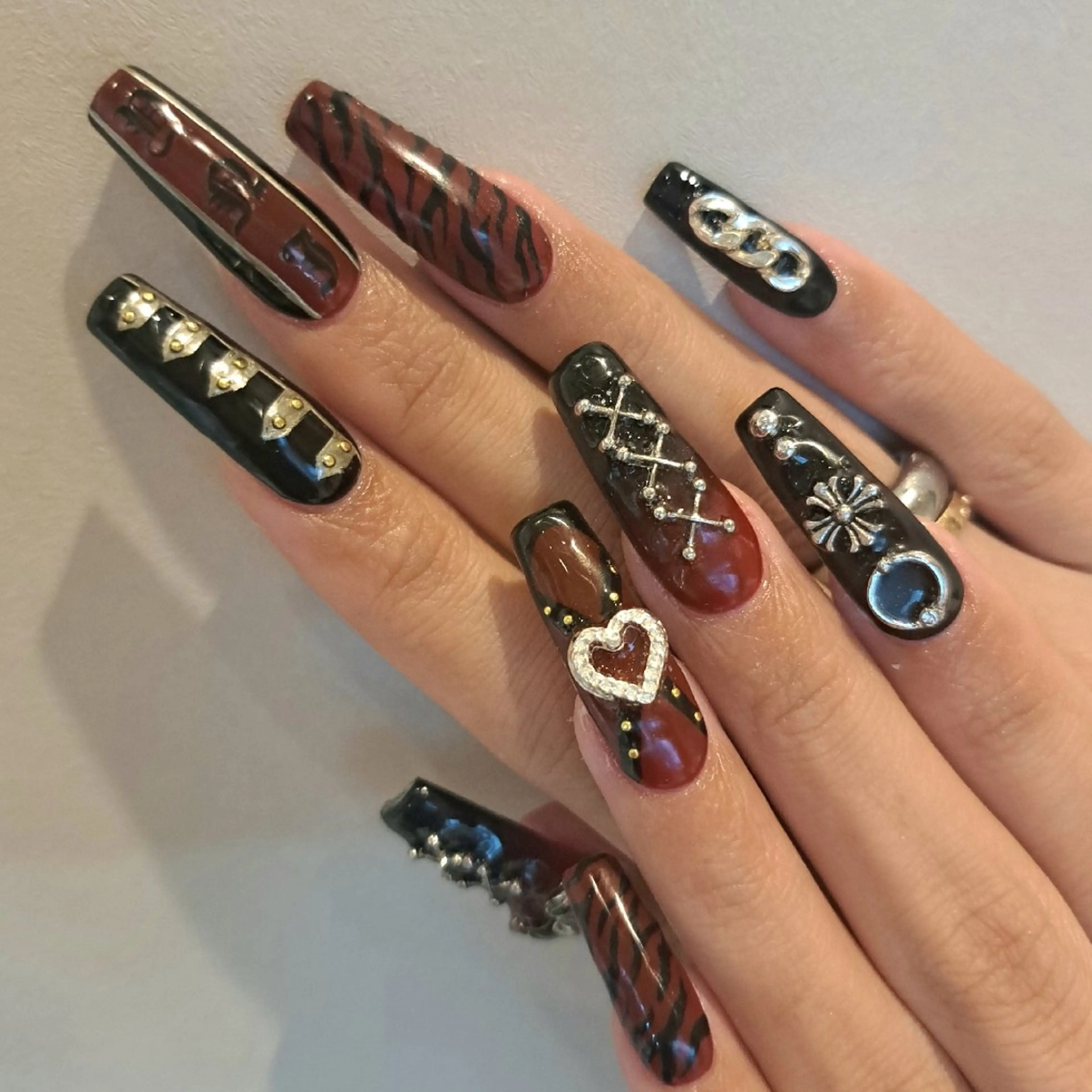 ネイル アートネイル 長さ出し 持ち込み スカルプネイル Nail mood /アートし放題のネイルデザイン