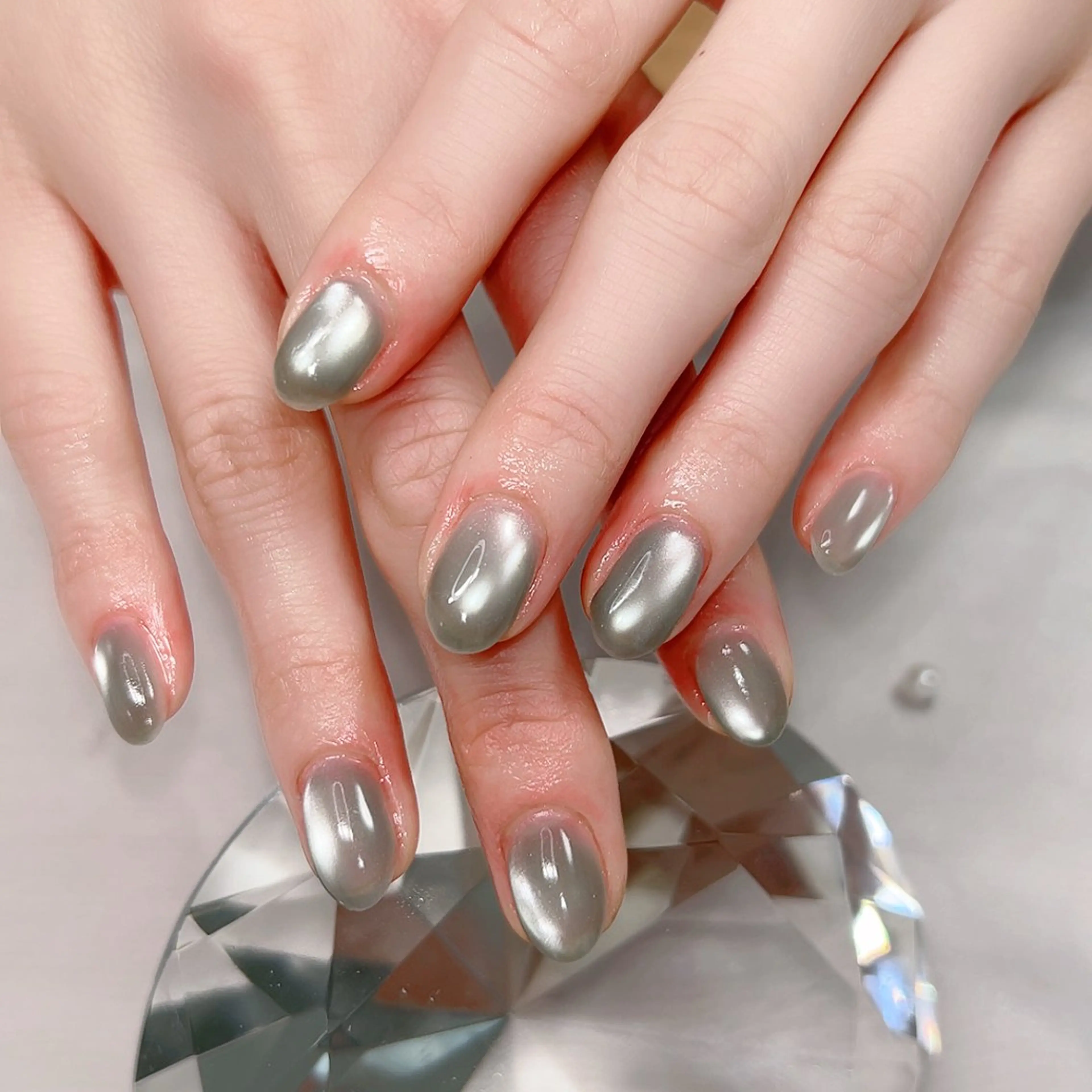 ネイル キラキラネイル マグネットネイル 春ネイル ハンドネイル Cute Tips nailのネイルデザイン