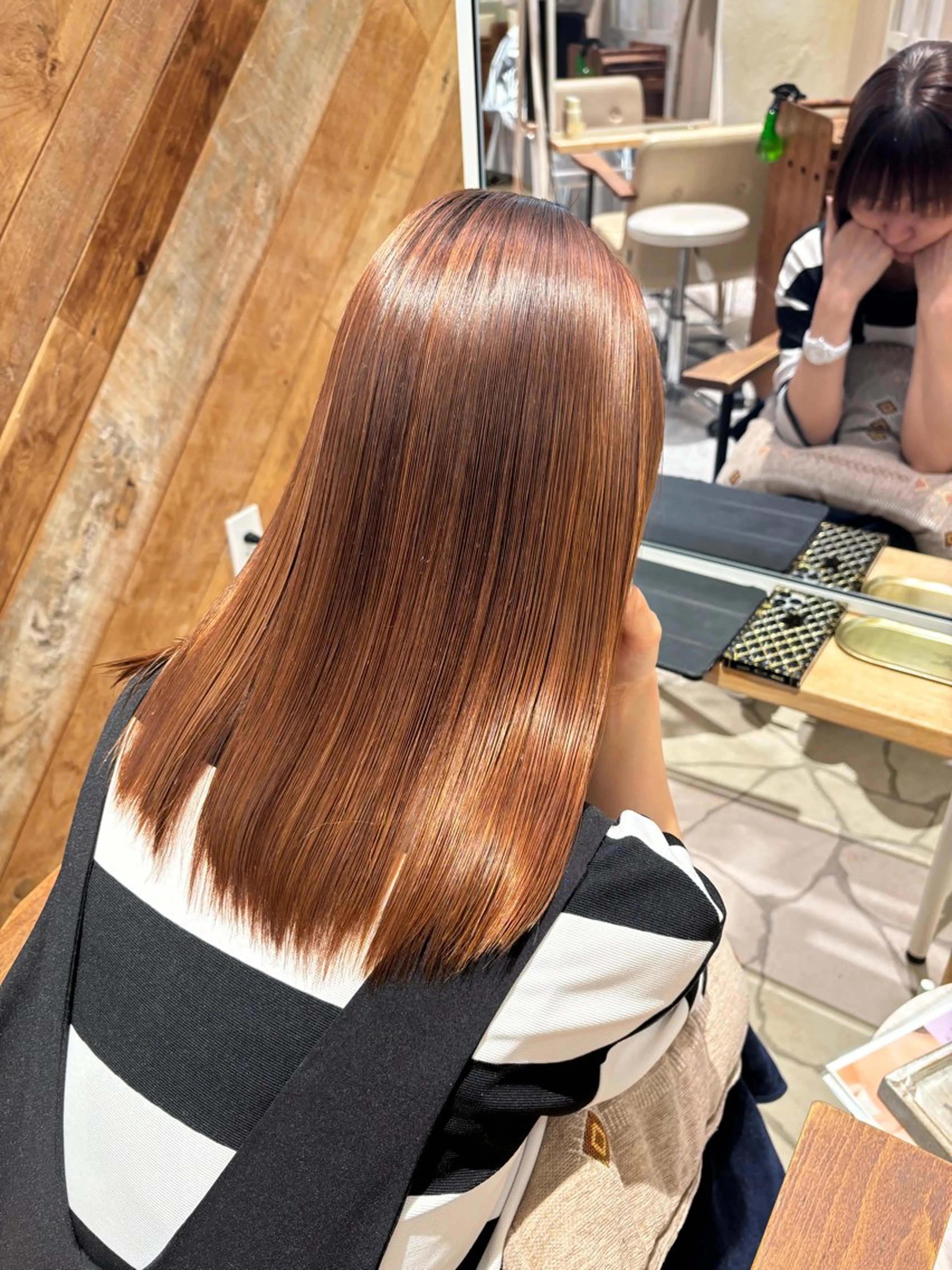 セミロング カット ヘアカラー トリートメント レイヤーカット✨ 艶髪藤野のヘアスタイル