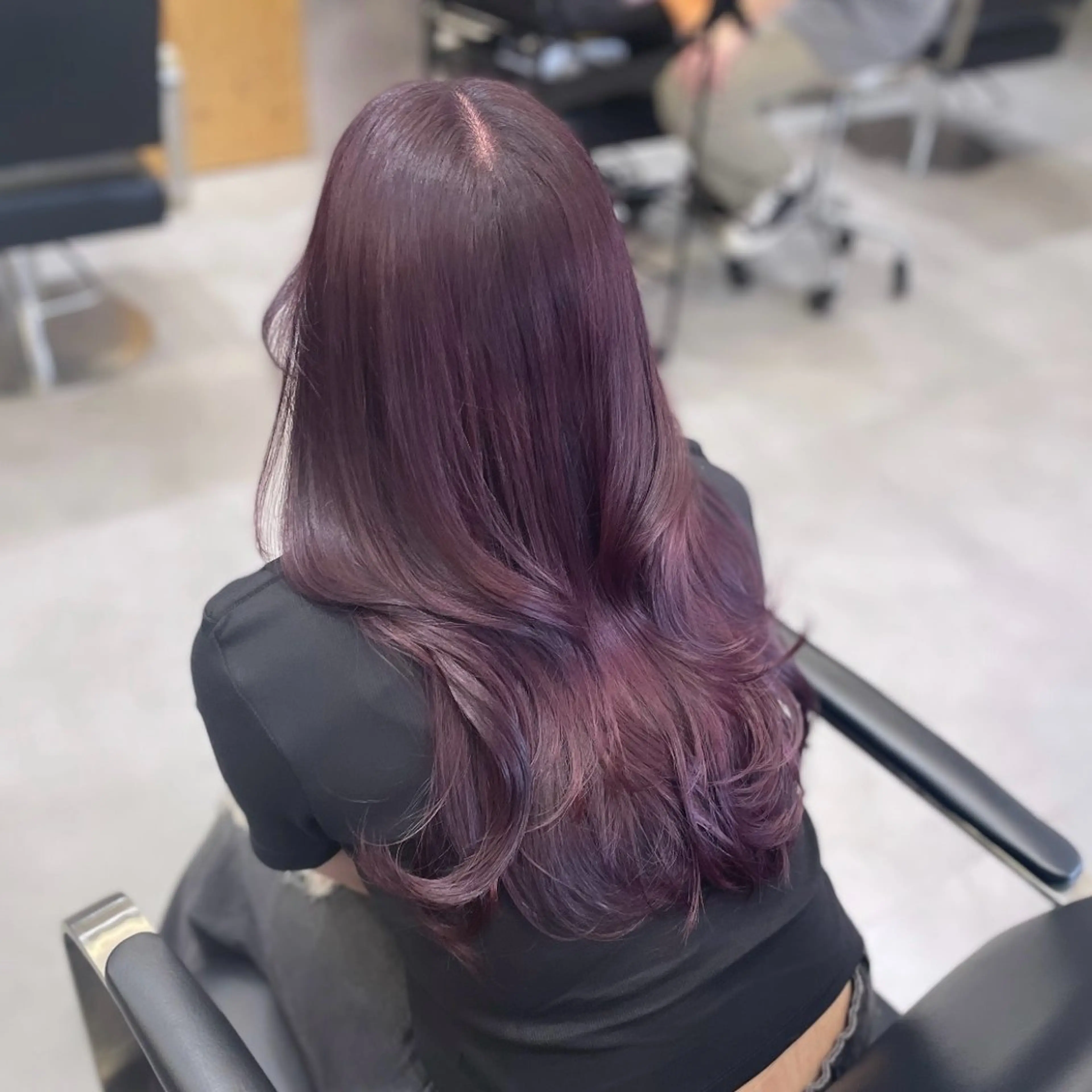 ロング カラー ブリーチ パープルカラー レイヤーカット カット ヘアカラー Rui/透明感カラー 暖色/レイヤーカットのヘアスタイル