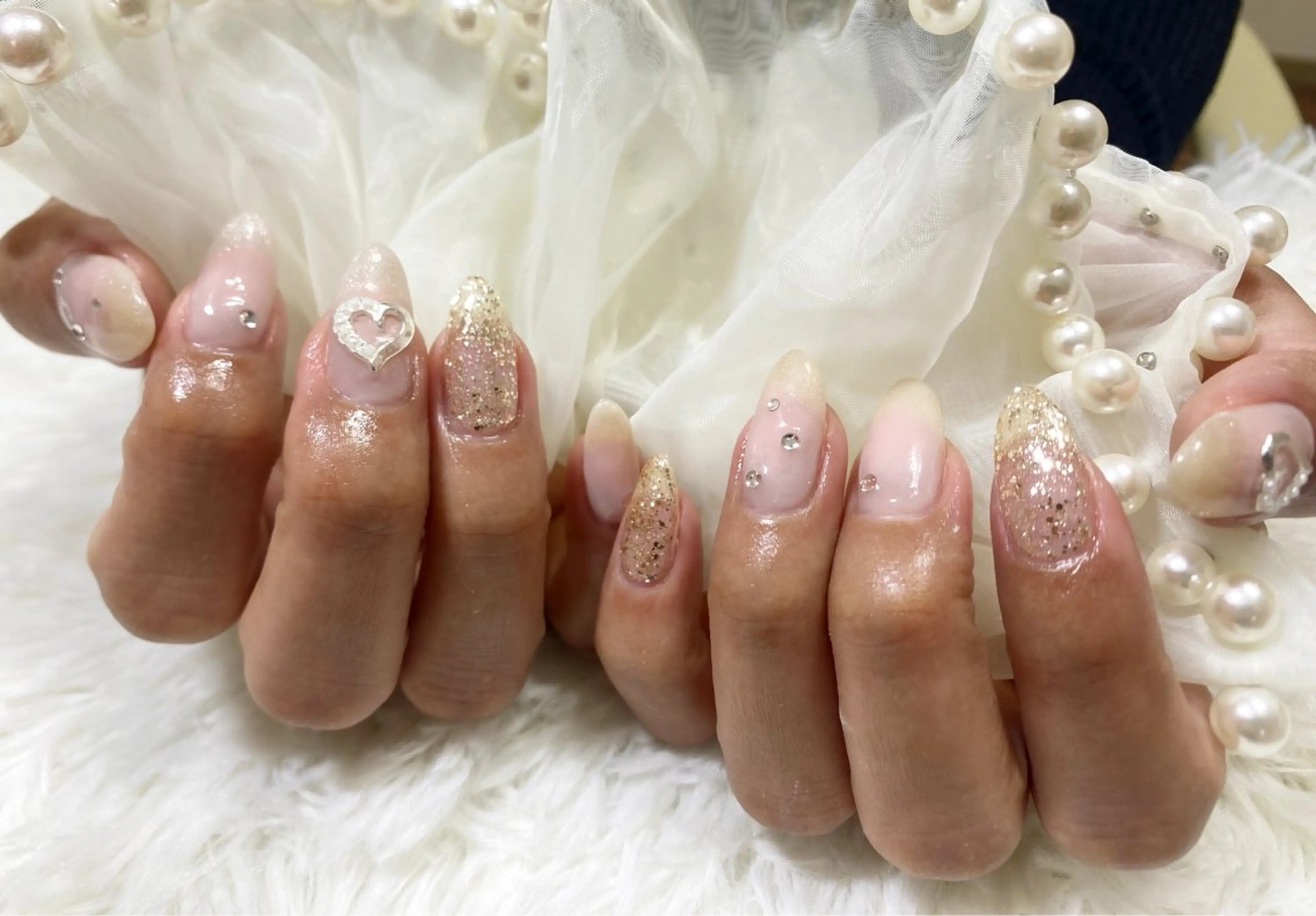 ネイル チークネイル 持ち込み ワンホンネイル ハンドネイル ネイルサロン nail_upのネイルデザイン