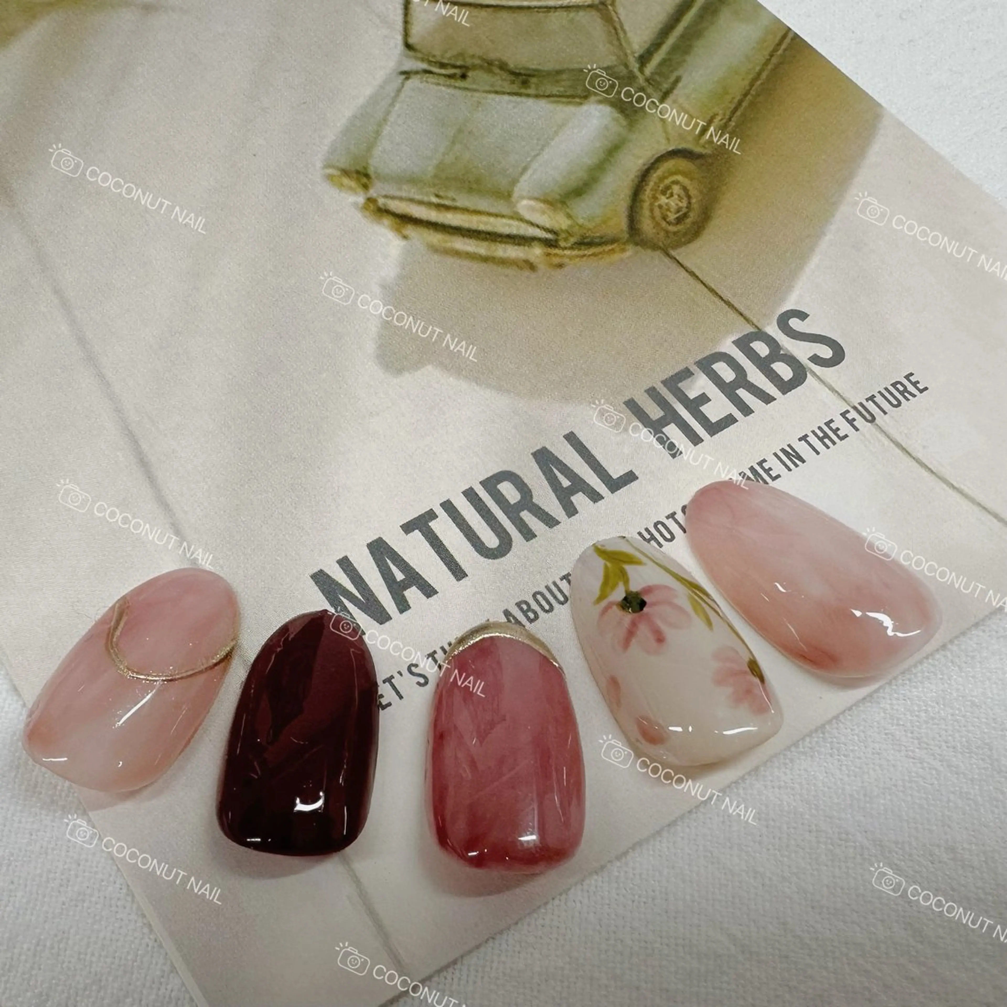 ネイル ニュアンスネイル ハンドネイル 神田 ココナッツのネイルデザイン