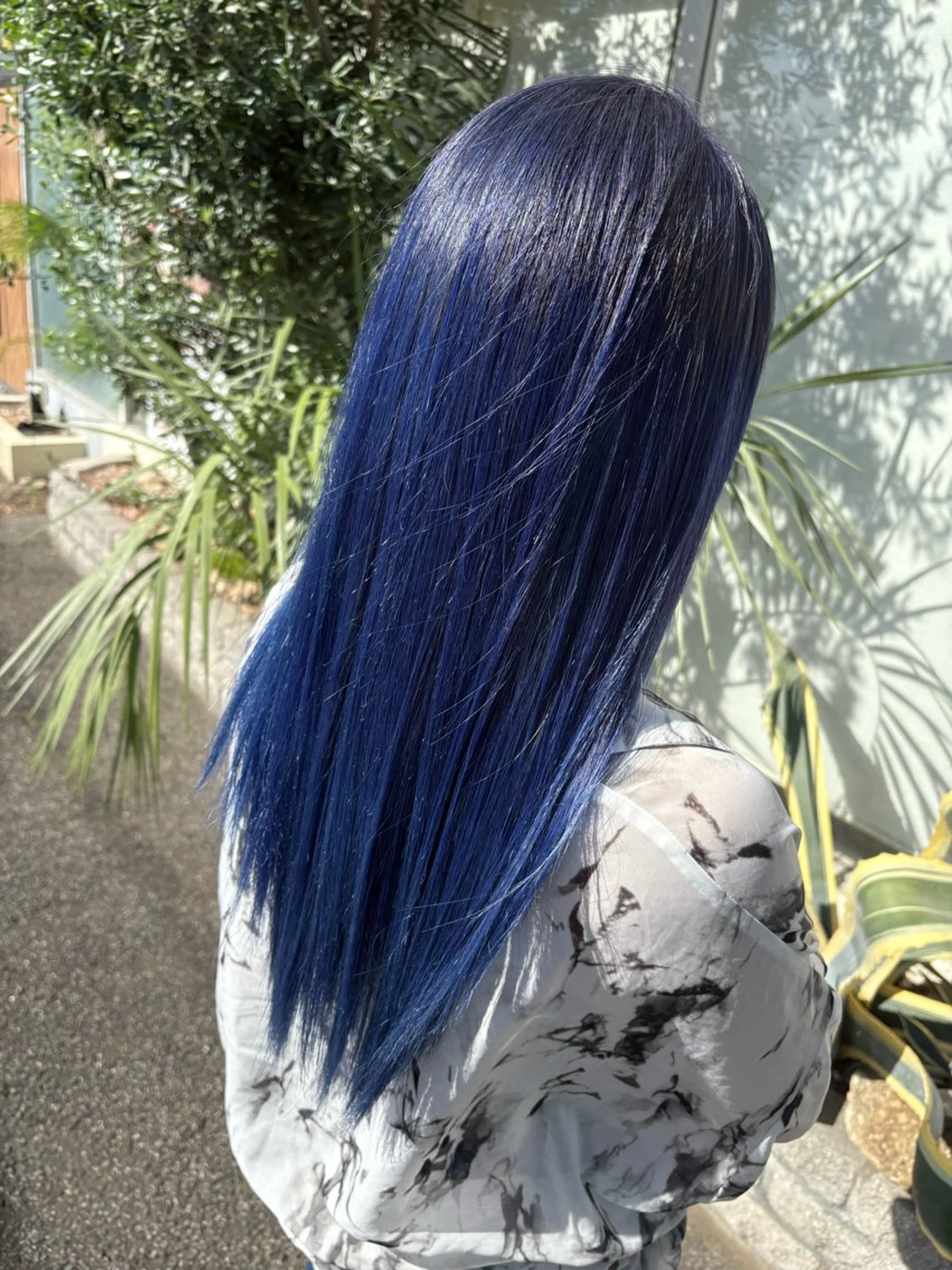 ロング カラー ブリーチ ヘアカラー 黒川 綾音のヘアスタイル