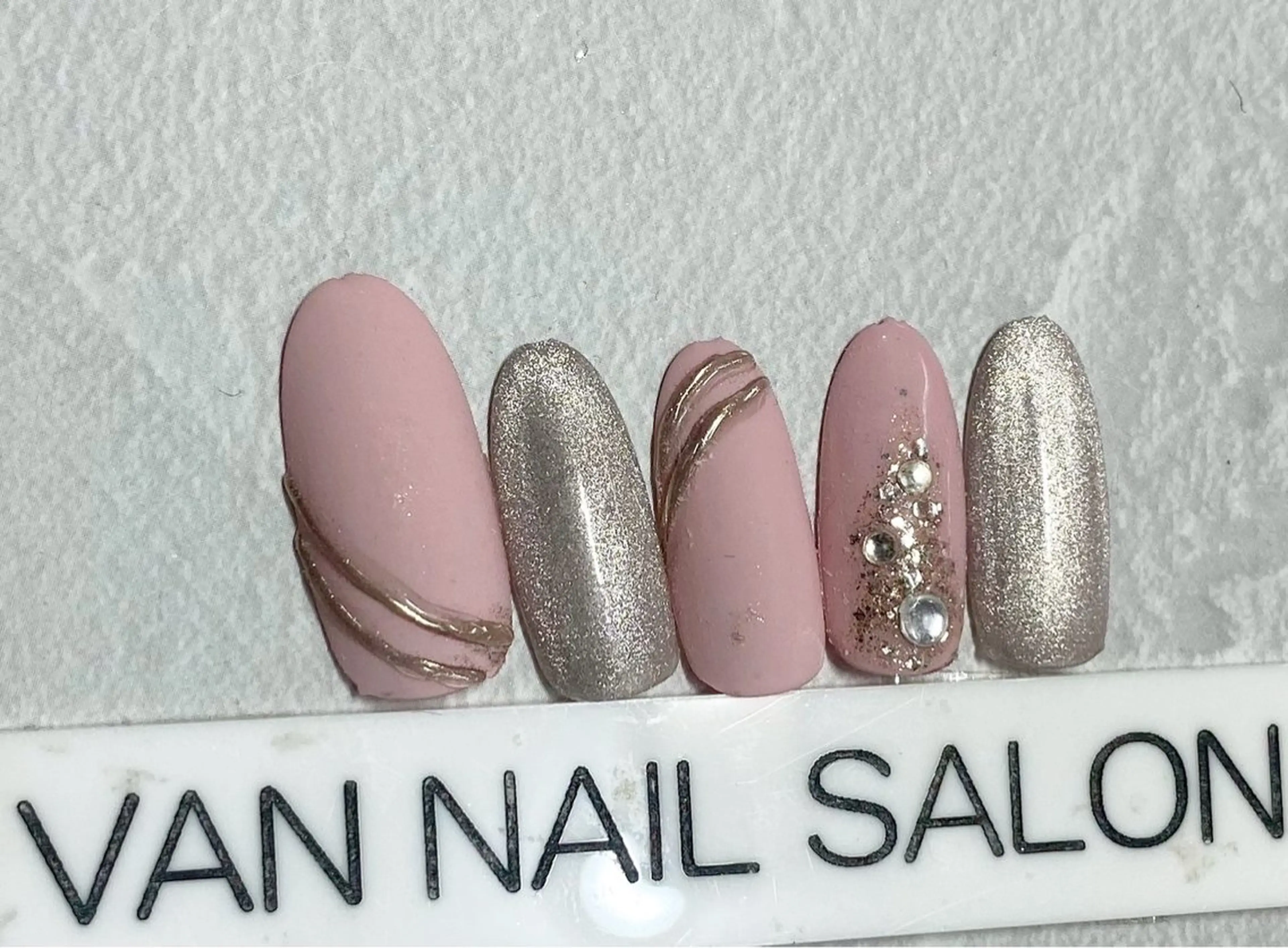 ネイル ハンドネイル Van Nail Salonのネイルデザイン