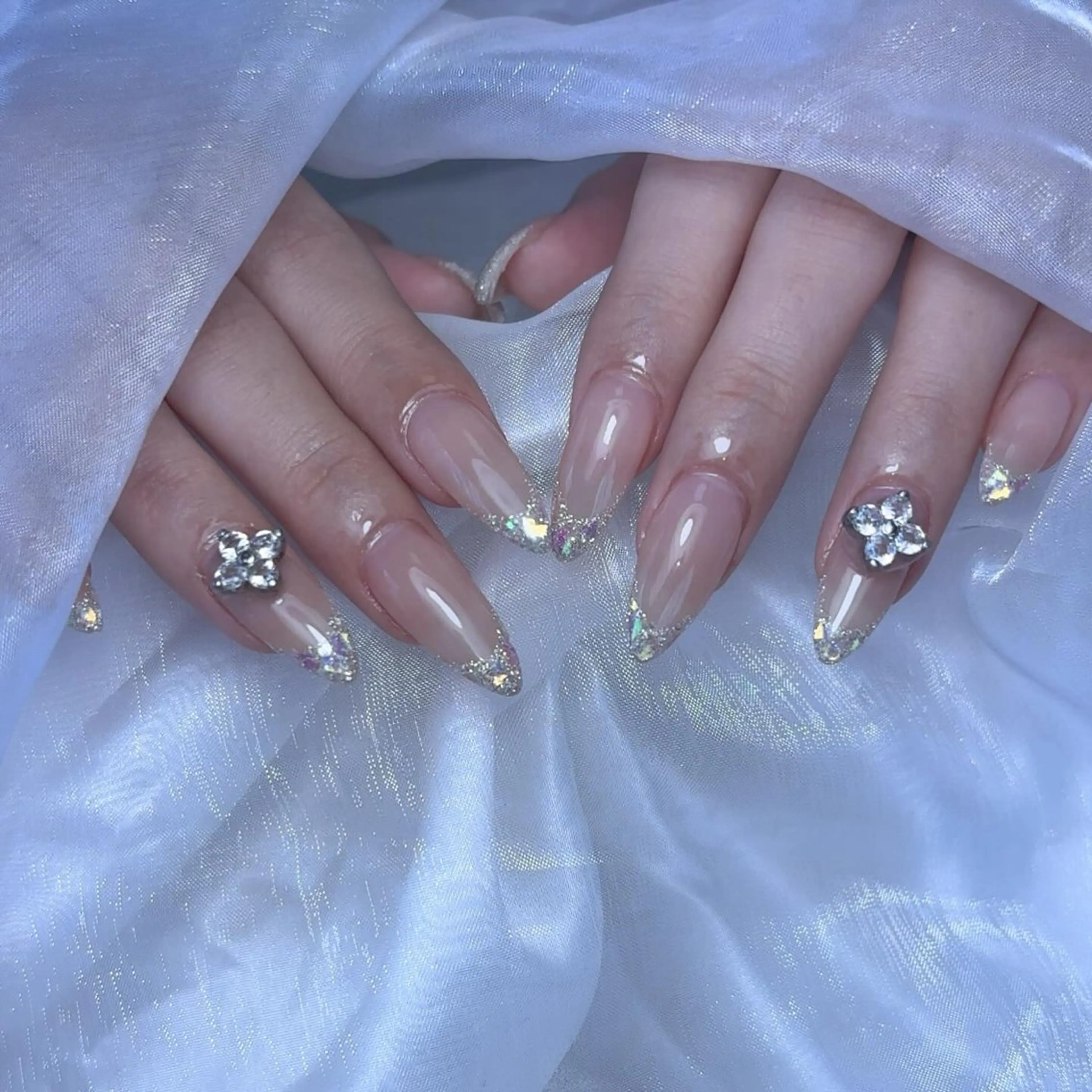 ネイル フレンチネイル ガラスフレンチ 持ち込み ハンドネイル rino 沖縄市自宅サロンのネイルデザイン