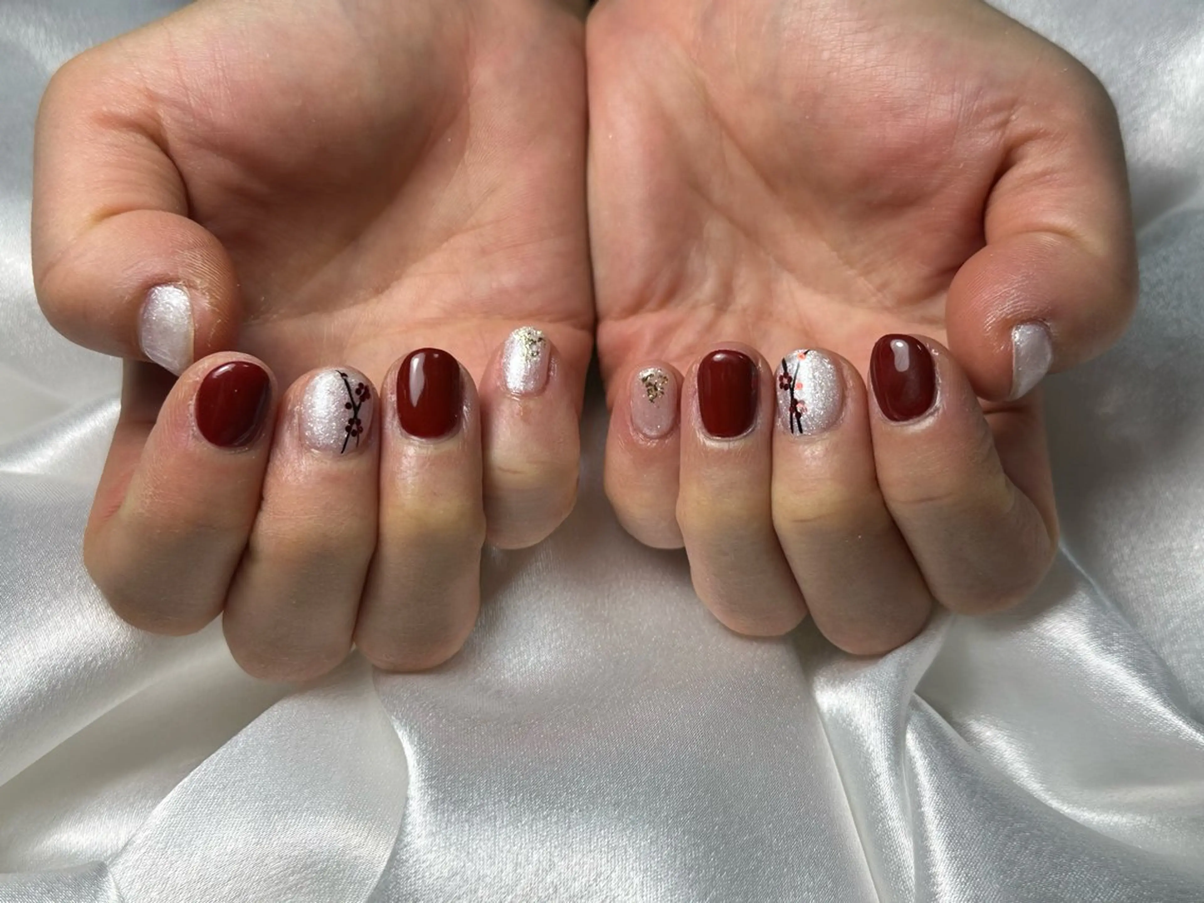 ネイル オーロラネイル フットネイル フレンチネイル ジェルネイル ハート ハンドネイル kiki nail たまプラーザのネイルデザイン