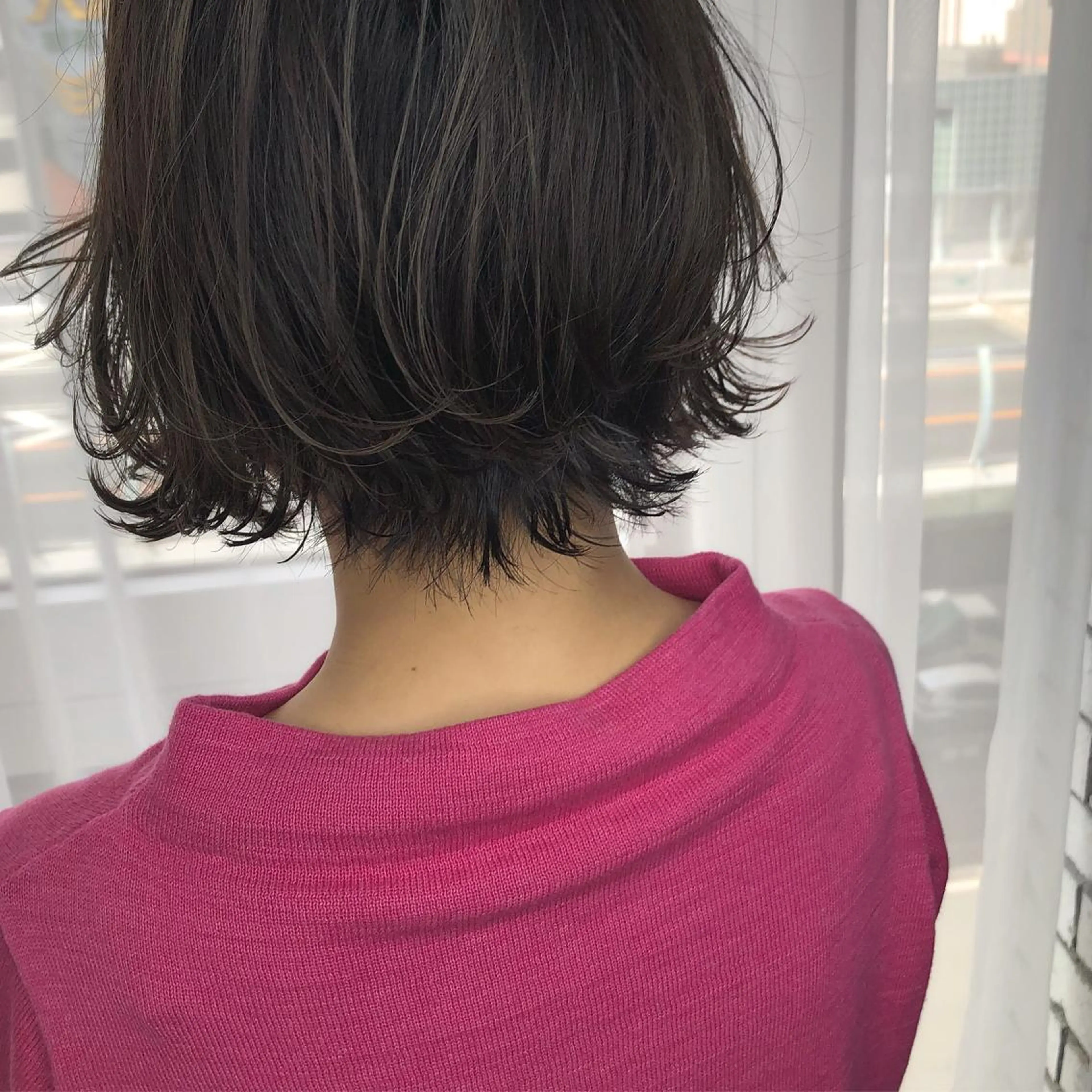 ショート カラー ハイライトカラー ハイライト ショートヘア 外ハネヘア ORIKA 美容室のヘアスタイル