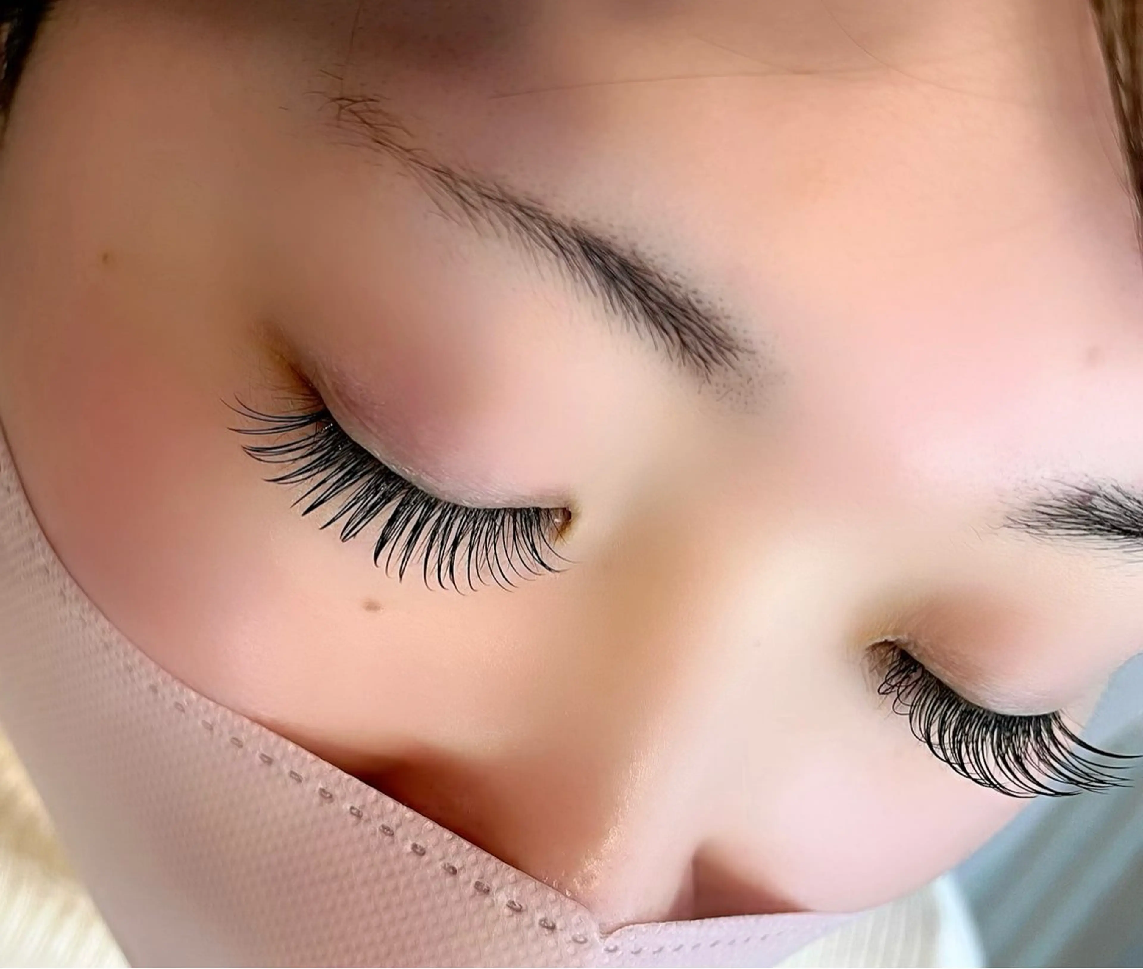 マツエク・マツパ フラットラッシュ ENNE LASH&BLOW所属・早坂 彩のマツエク・マツパデザイン