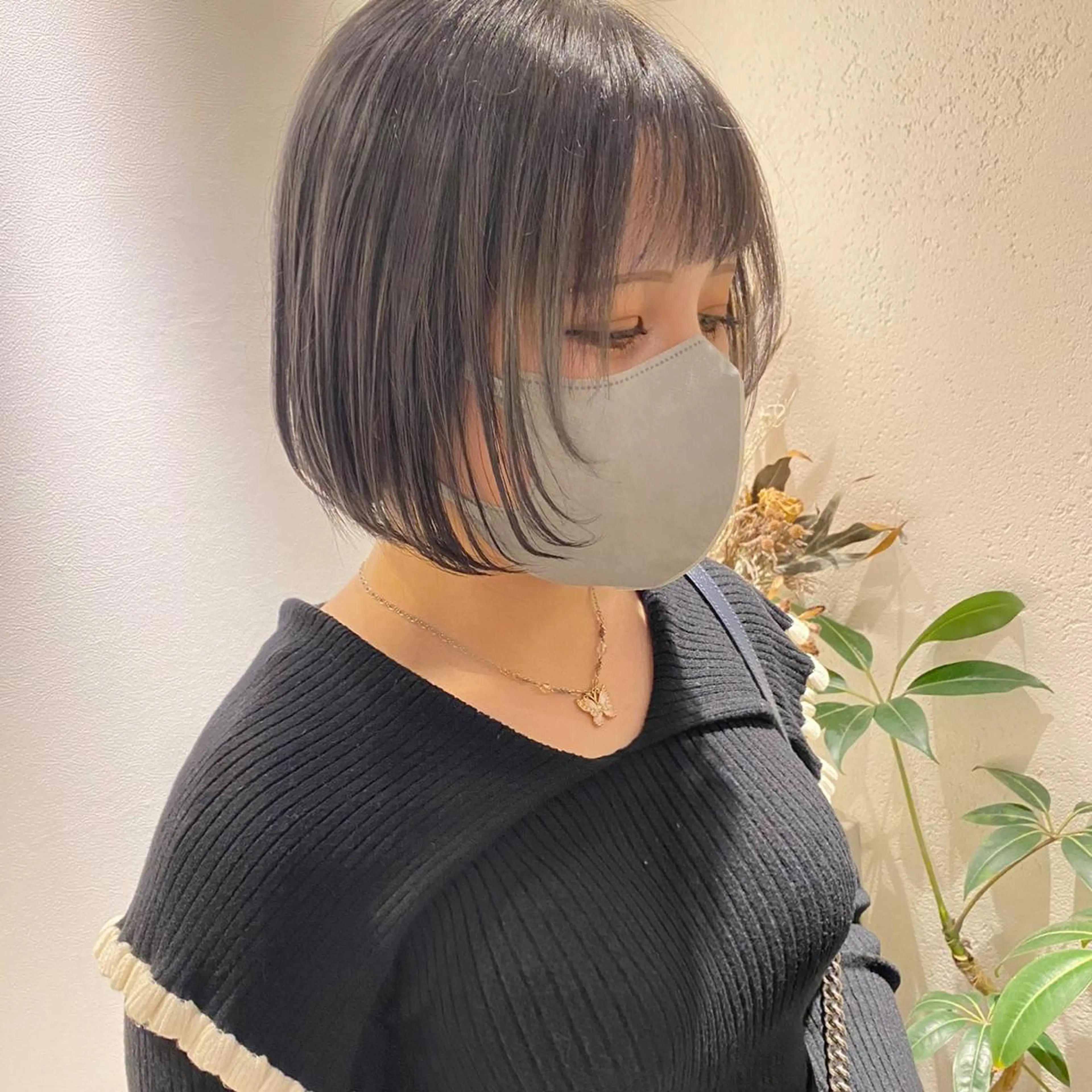 ショート アッシュ ボブ 髪質改善 レイヤーカット ショートヘア カット ヘアカラー ショート〜ミディアム 喜多司のヘアスタイル