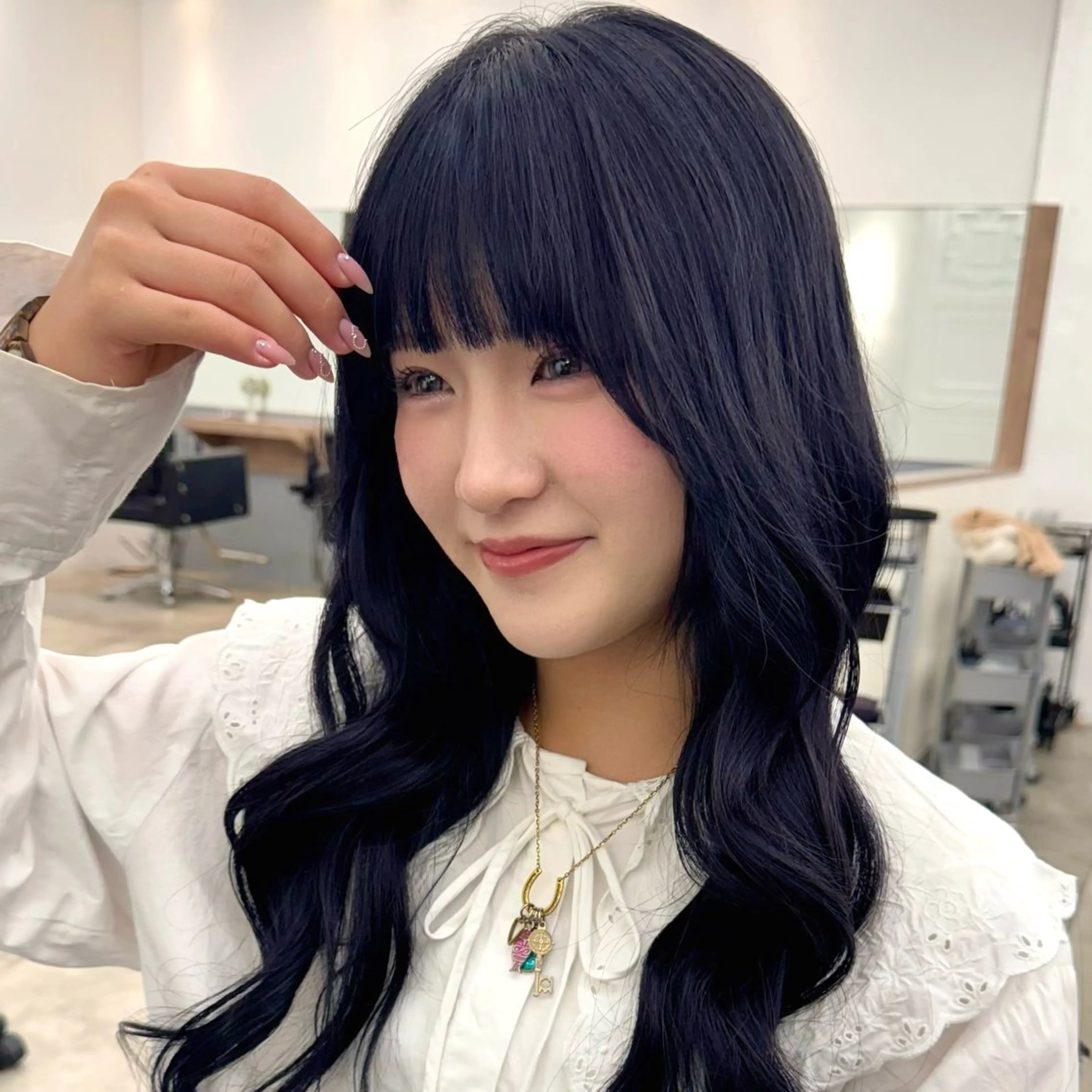 セミロング カラー ヘアアレンジ 黒髪 ブルーカラー ブルーブラック ボブ/レイヤー/ 艶髪/HANA💗のヘアスタイル