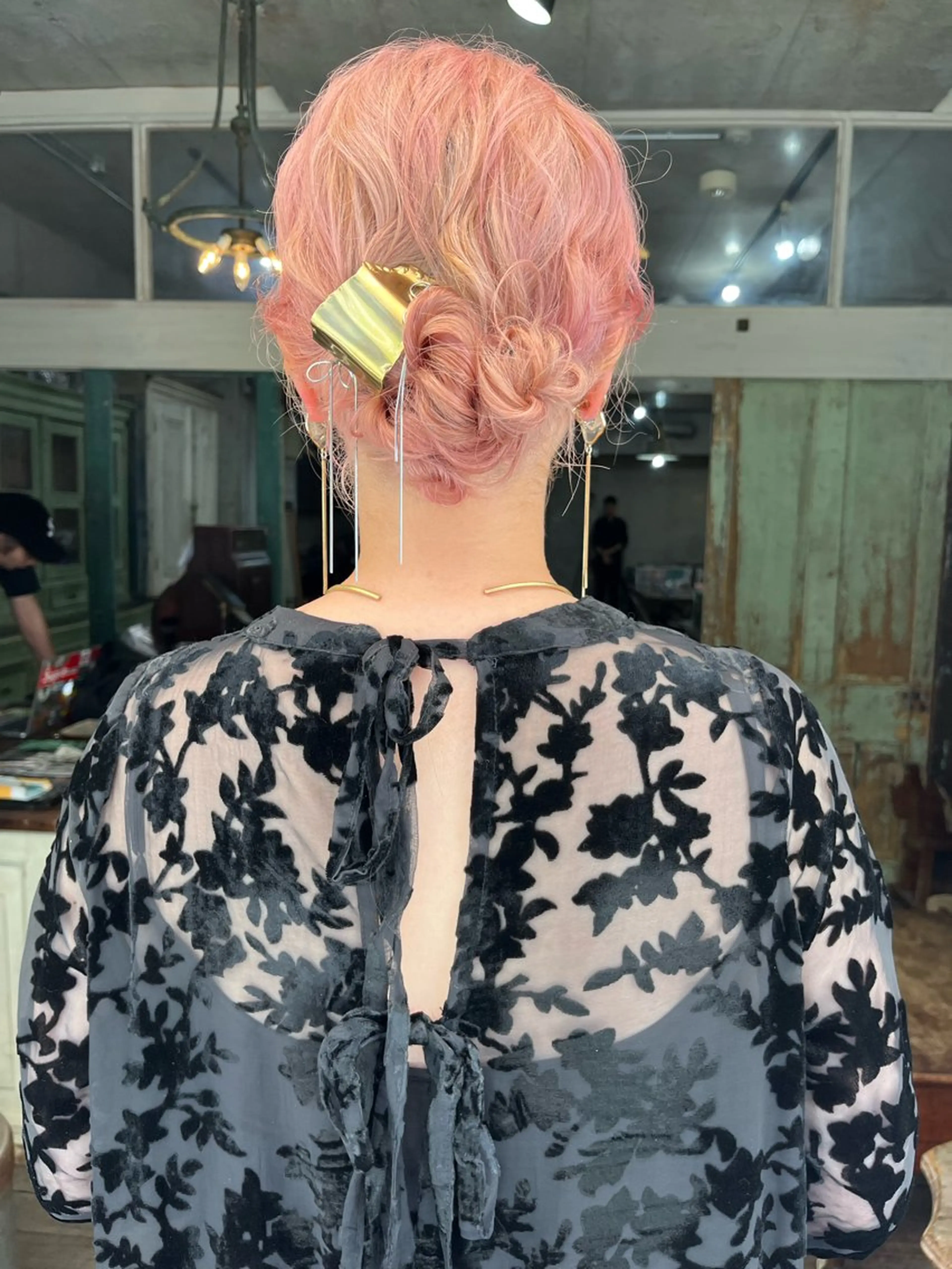 ミディアム ヘアセット ハイトーン/顔まわり レイヤー/YUKAのヘアスタイル