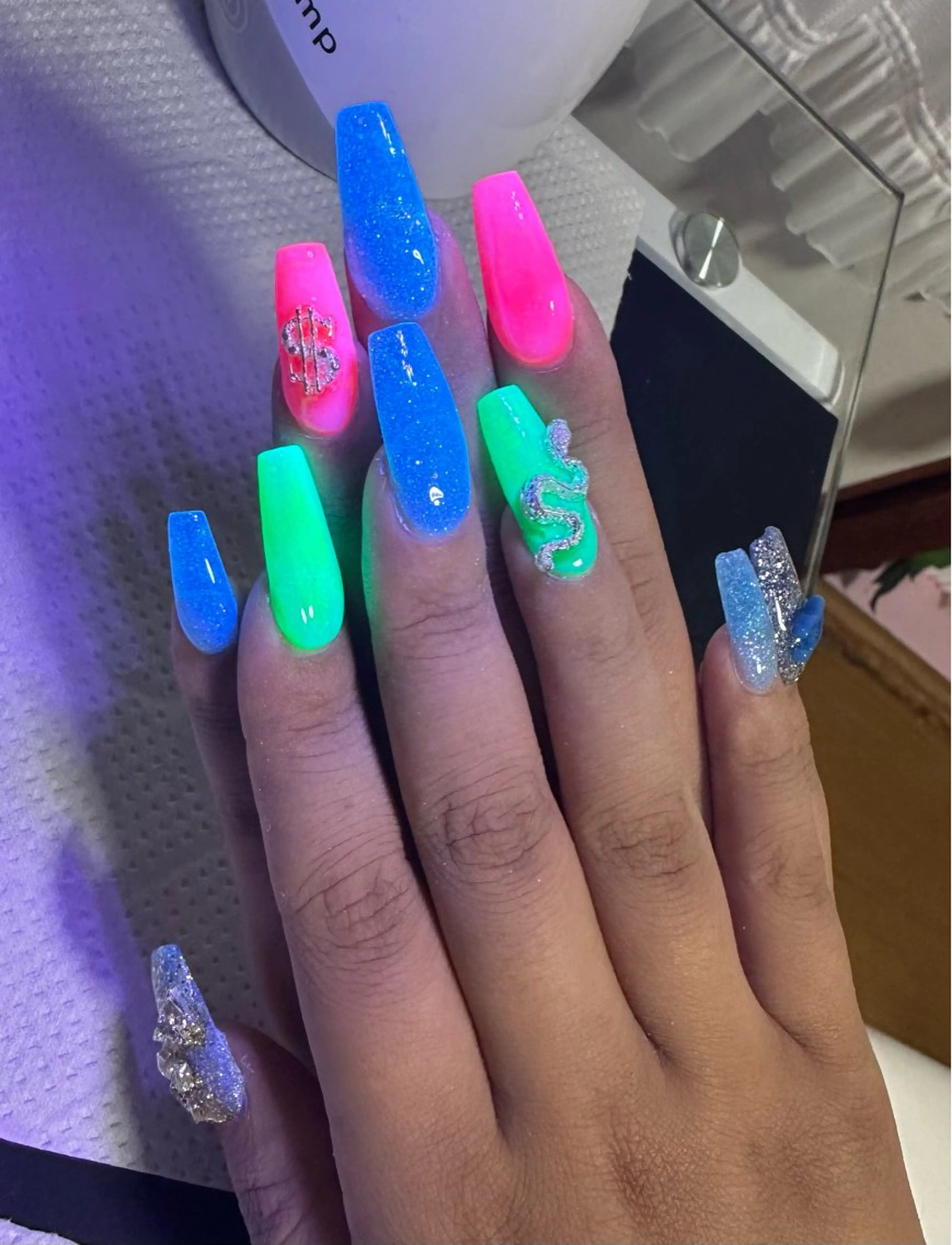 ロング ネイル スカルプネイル ネイルチップ grace グレースのネイルデザイン