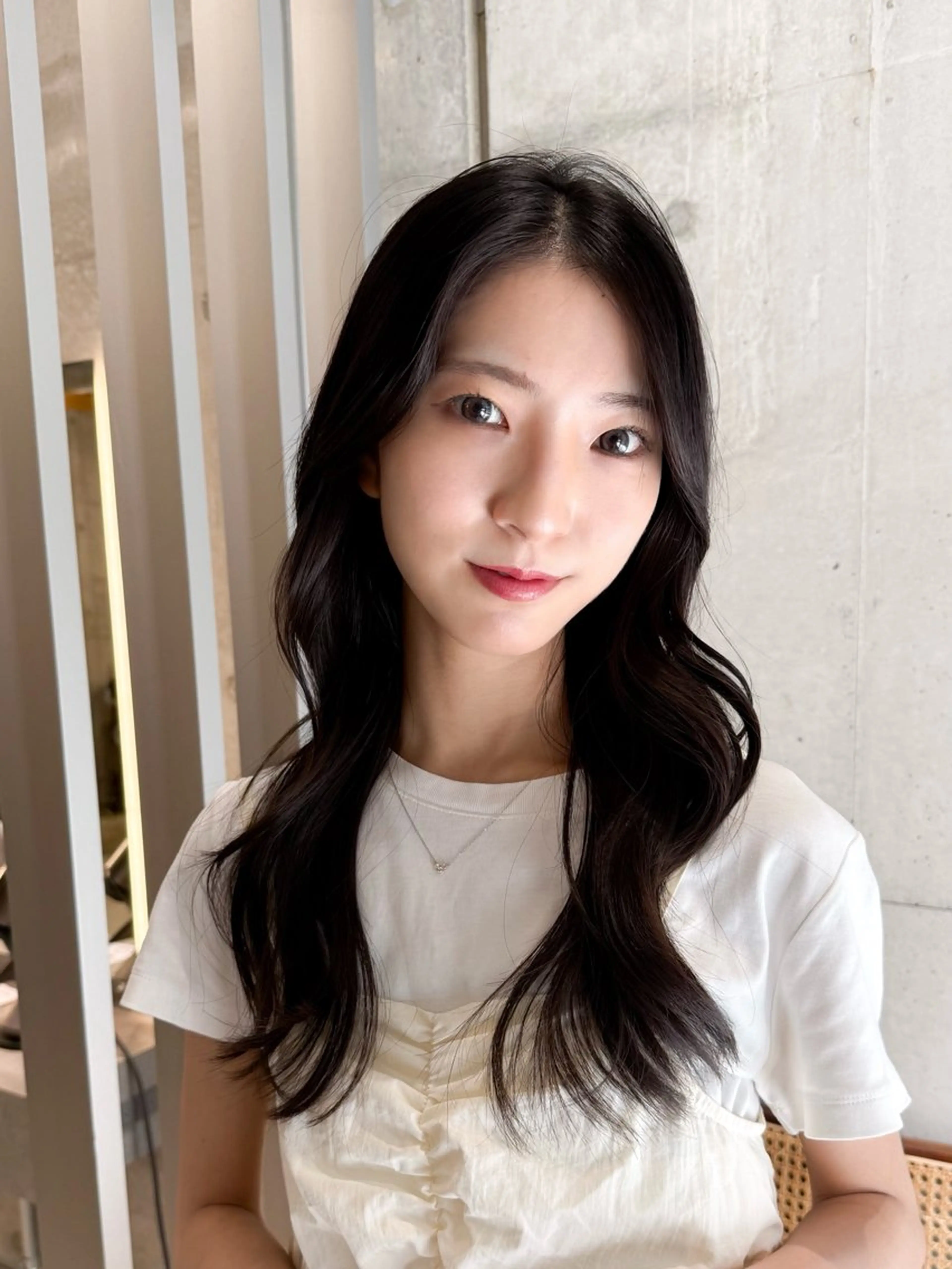 ロング はら しおりのヘアスタイル