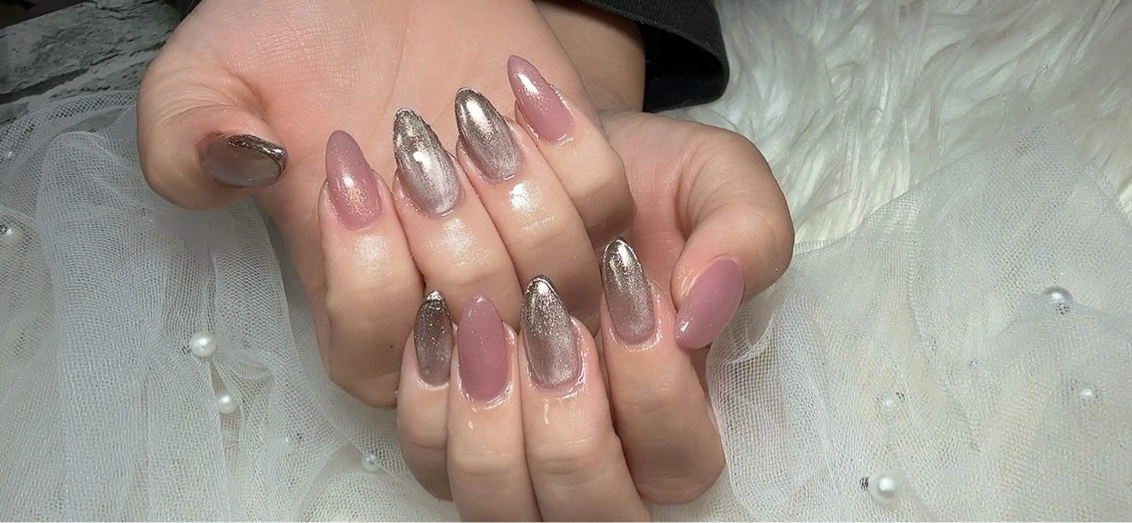 ネイル マグネットネイル ミラーネイル ハンドネイル Ruana Nailのネイルデザイン