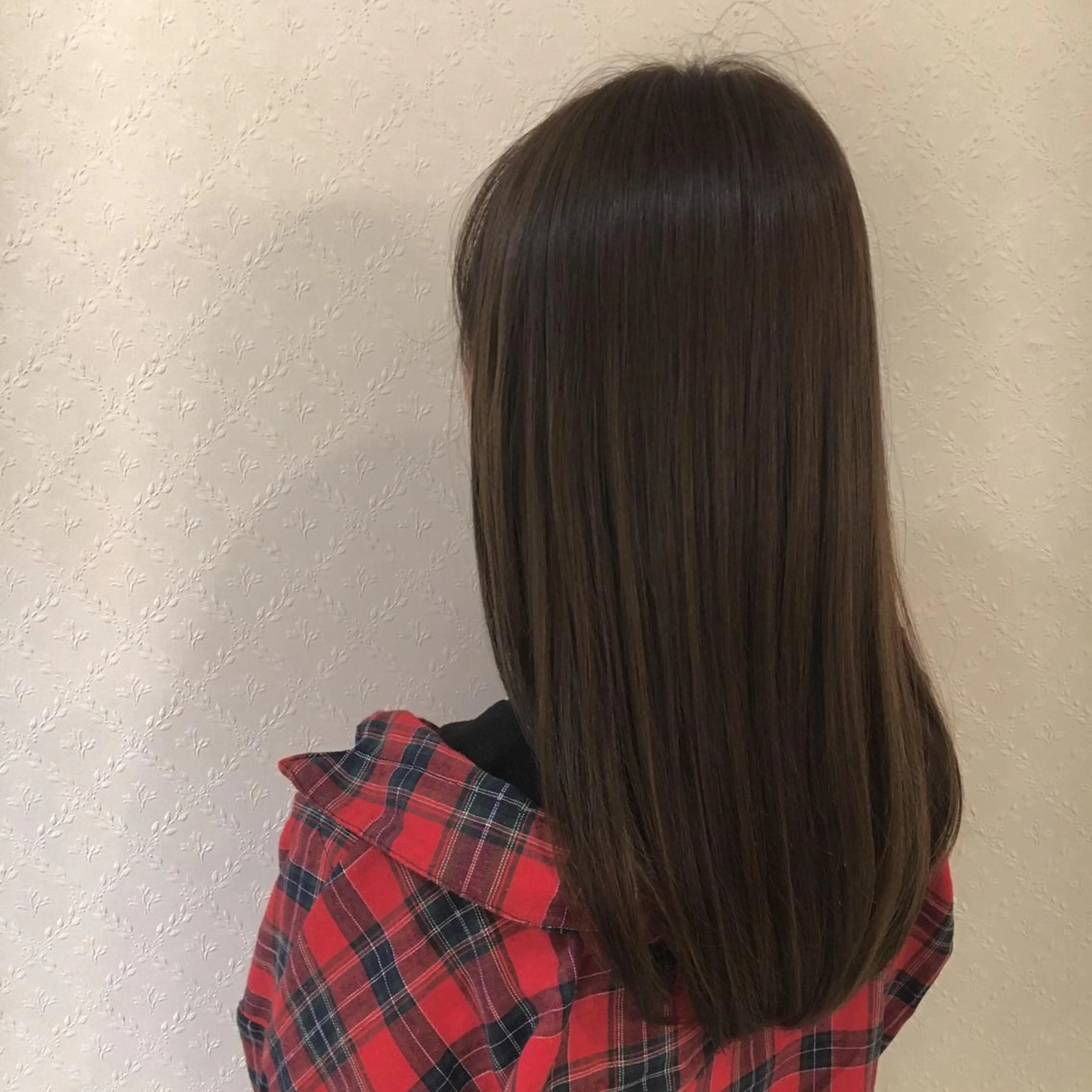 ロング カラー 宮内 真乃のヘアスタイル